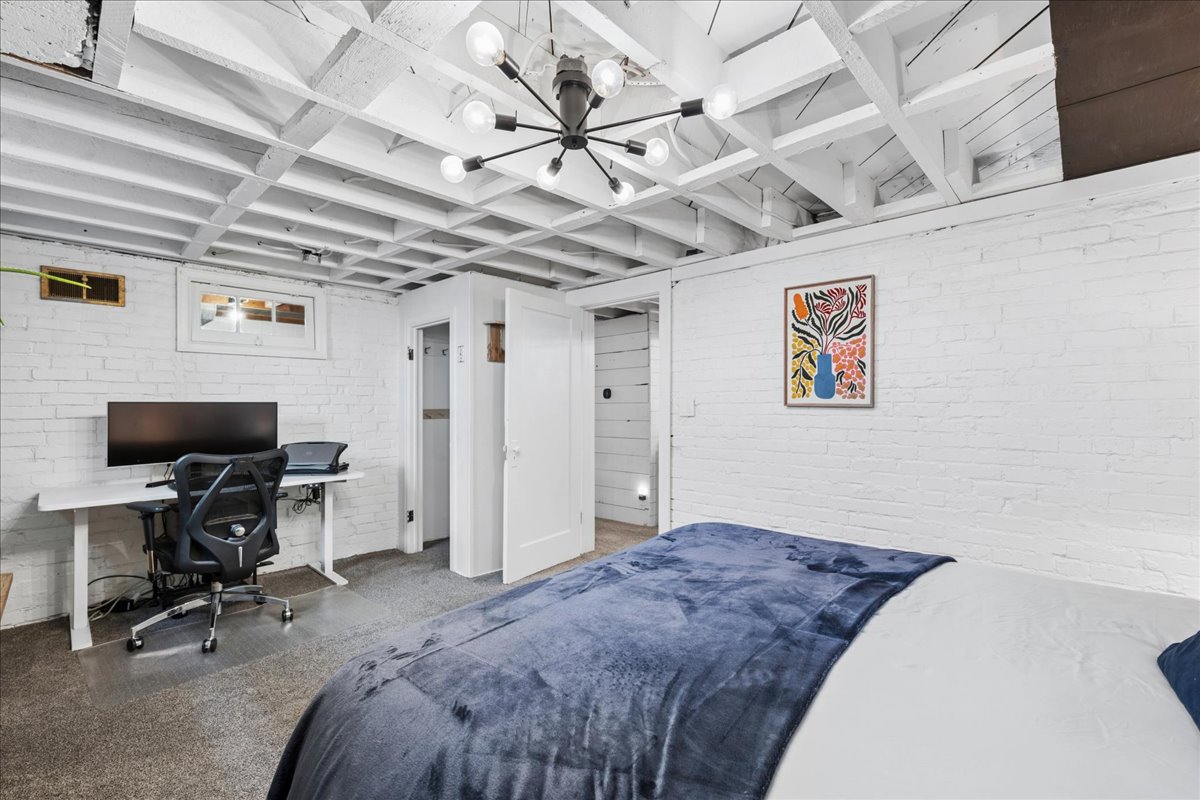 311 5th Avenue E Property Photo 45