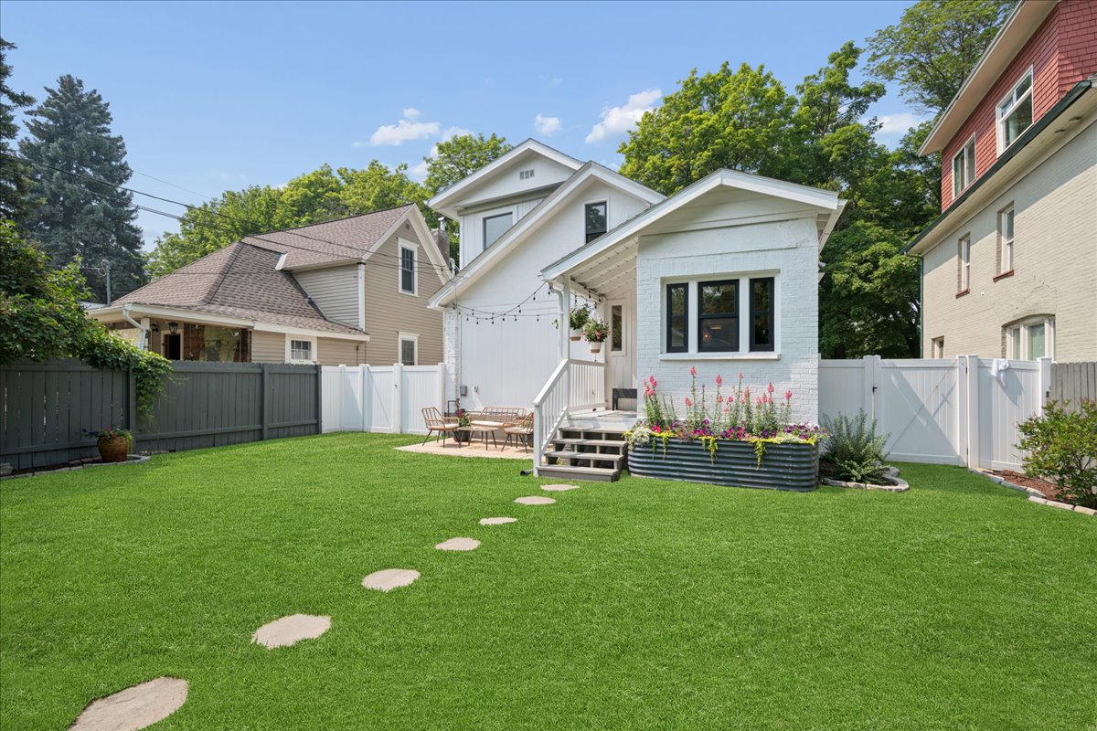 311 5th Avenue E Property Photo 49