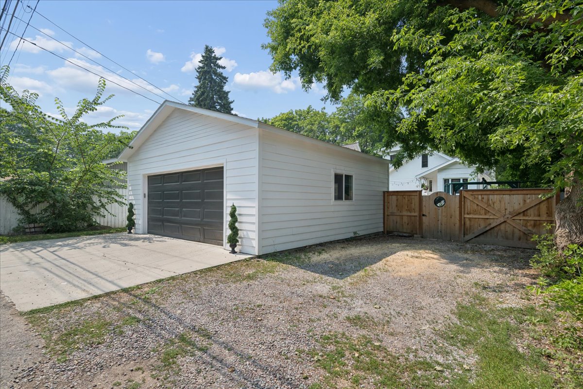 311 5th Avenue E Property Photo 52