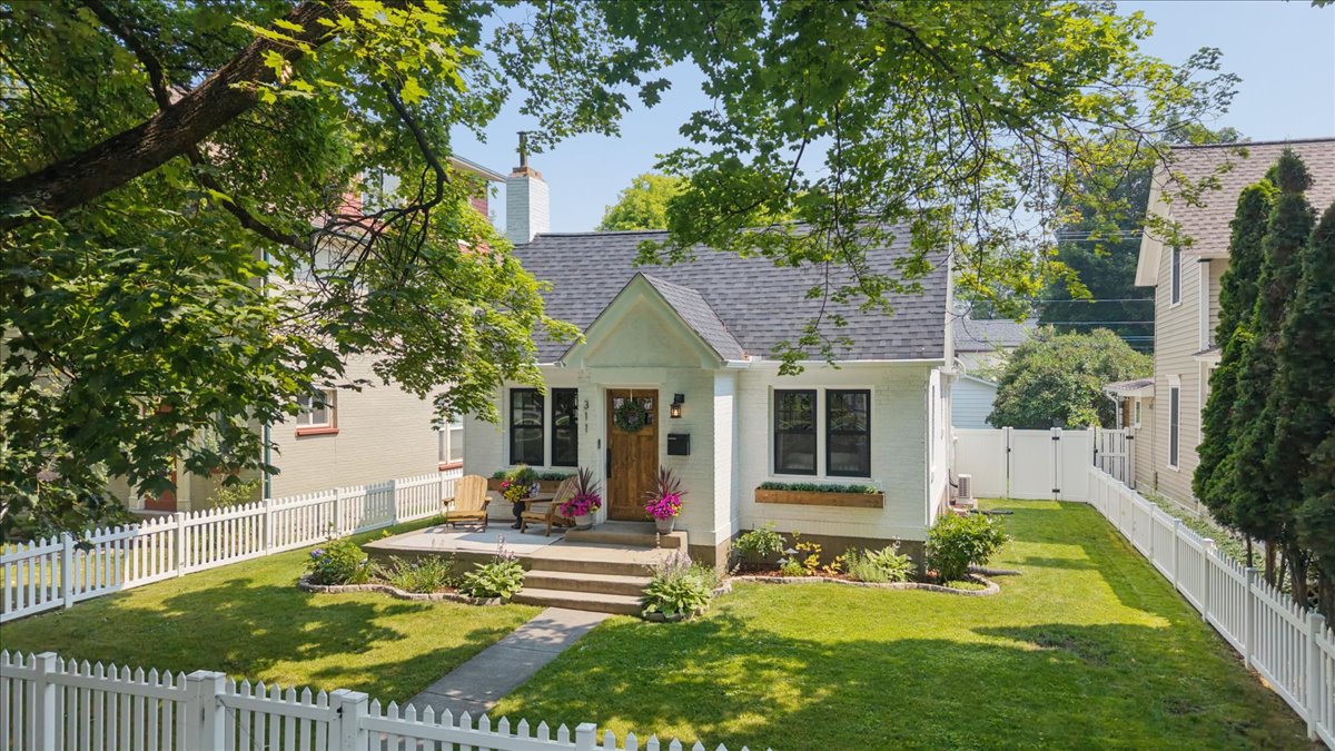 311 5th Avenue E Property Photo 54