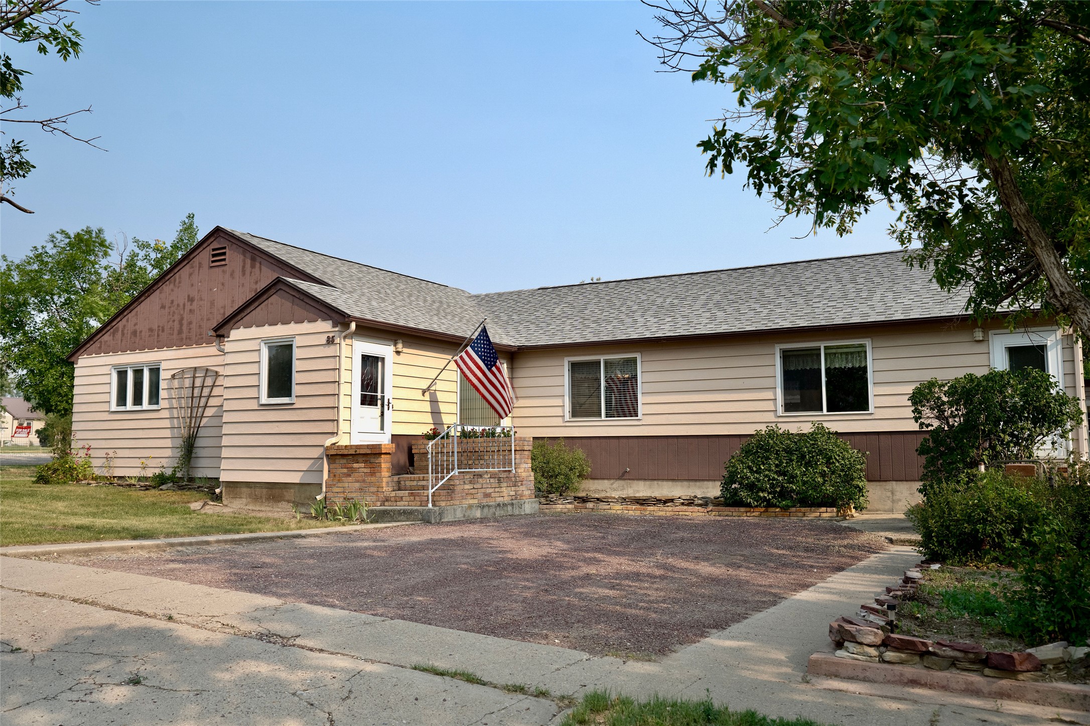 35 4th Street S Property Photo 1