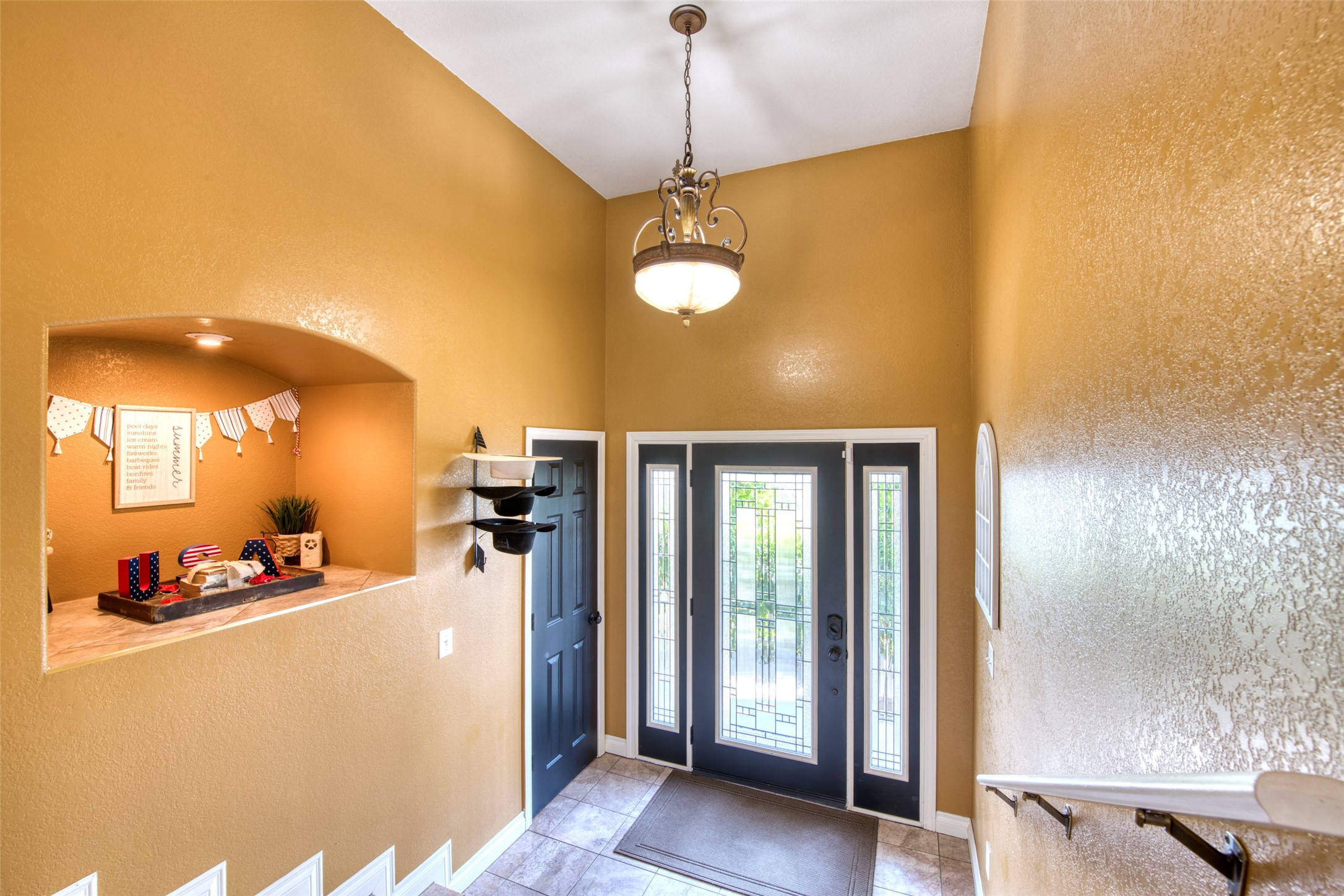 553 Sunset West Road Property Photo 14