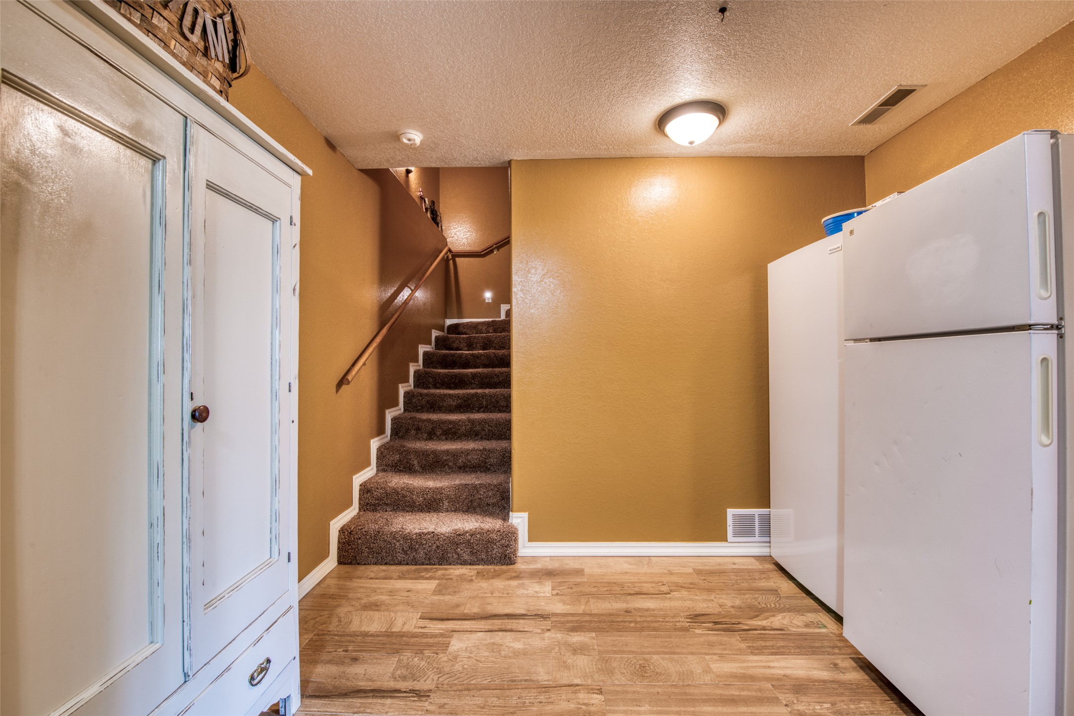 553 Sunset West Road Property Photo 42