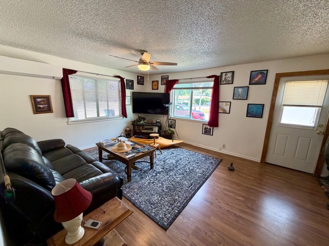 301 4th Avenue E Property Photo 6