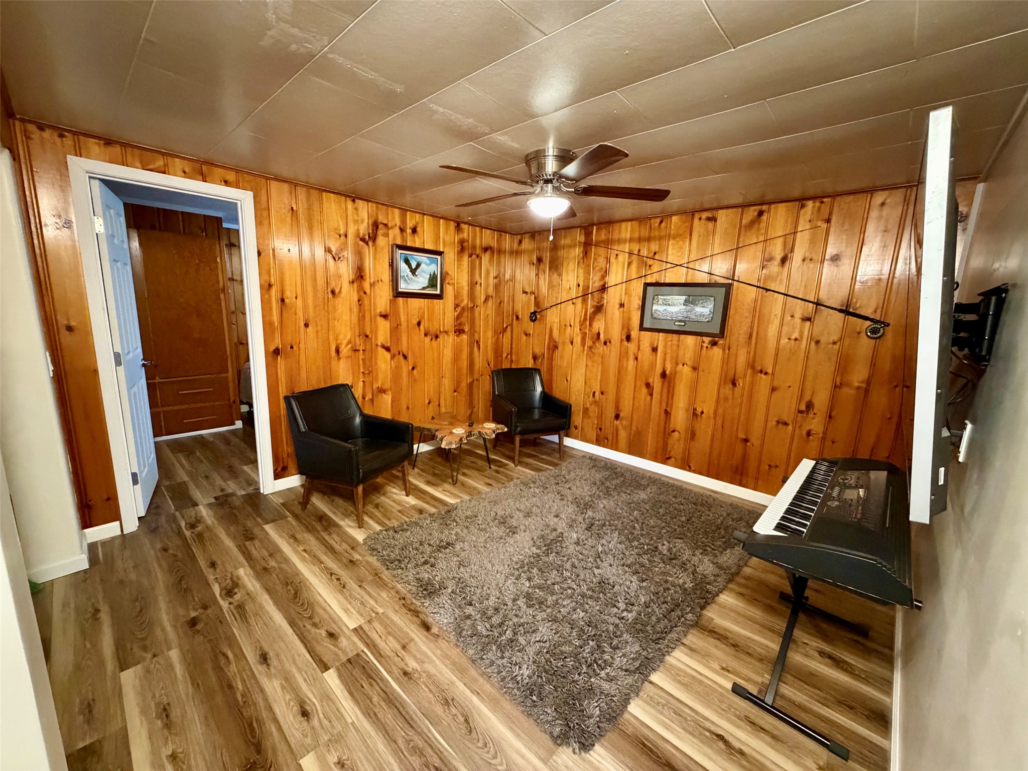 301 4th Avenue E Property Photo 25
