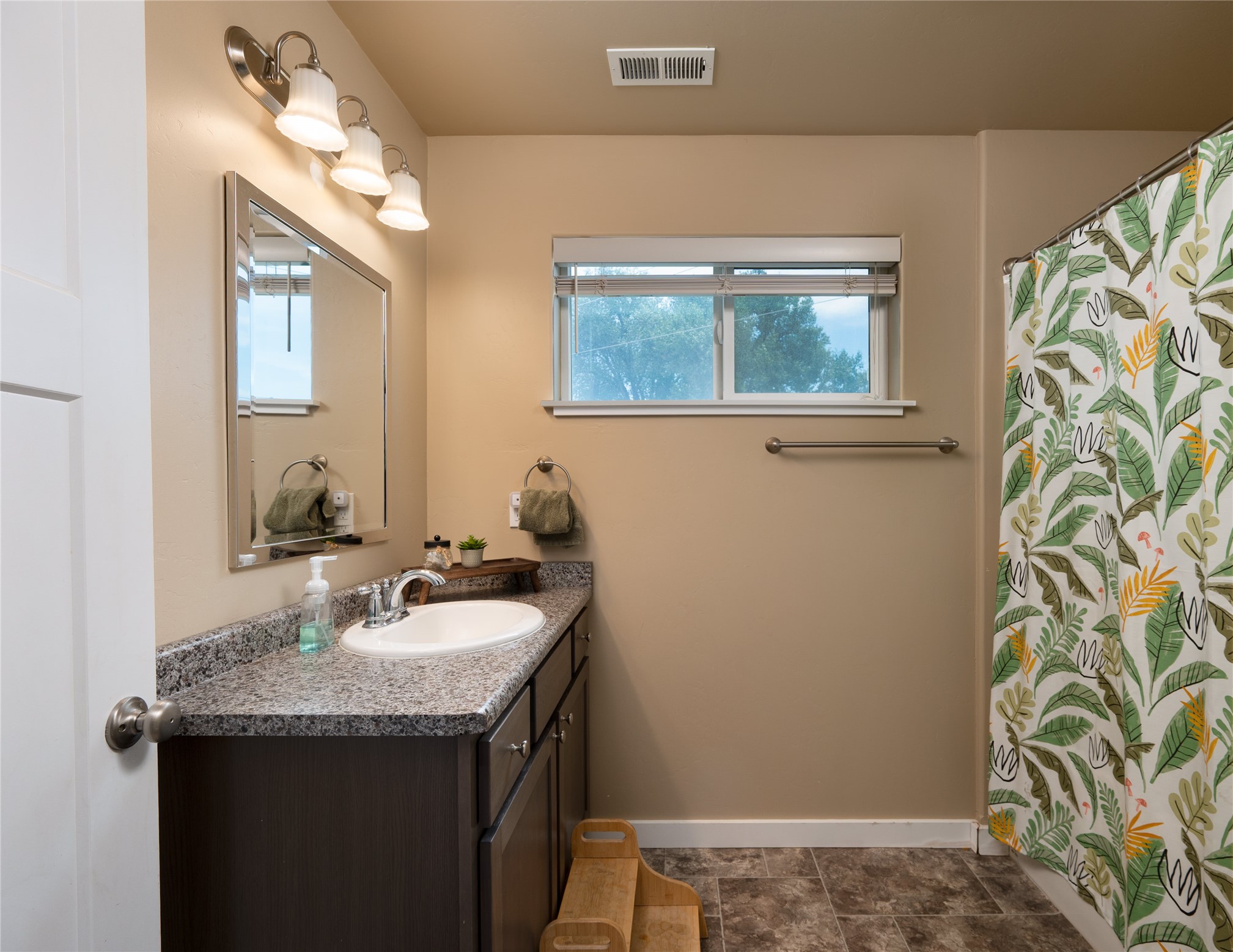 638 W Adams Street Property Photo 13