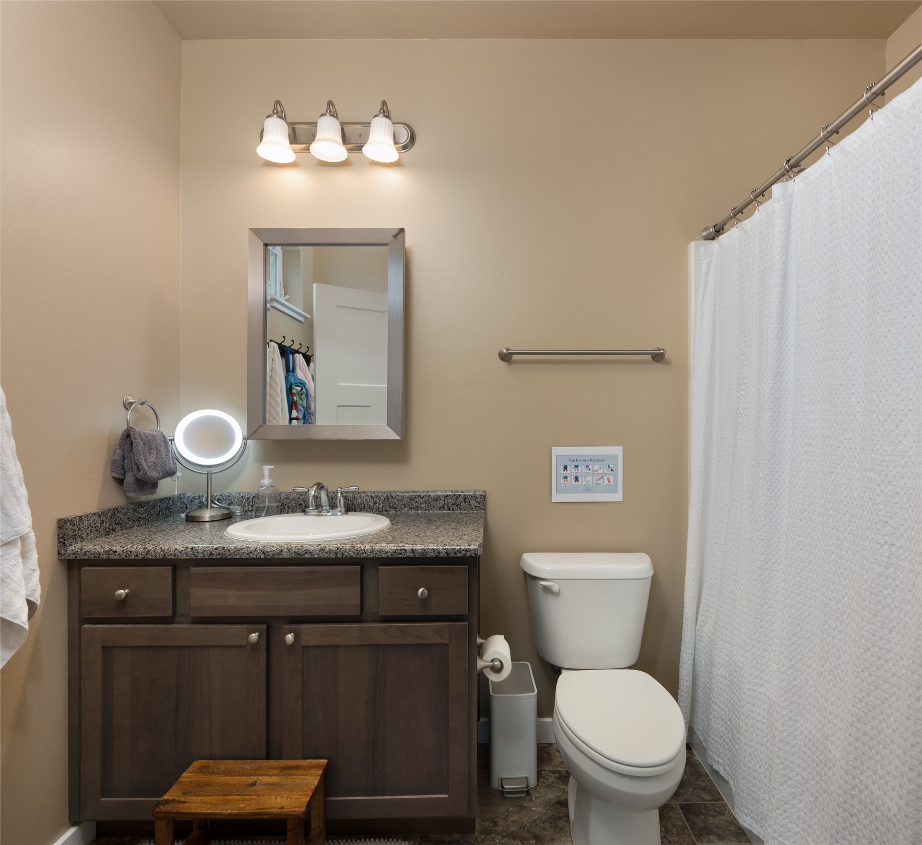 638 W Adams Street Property Photo 14