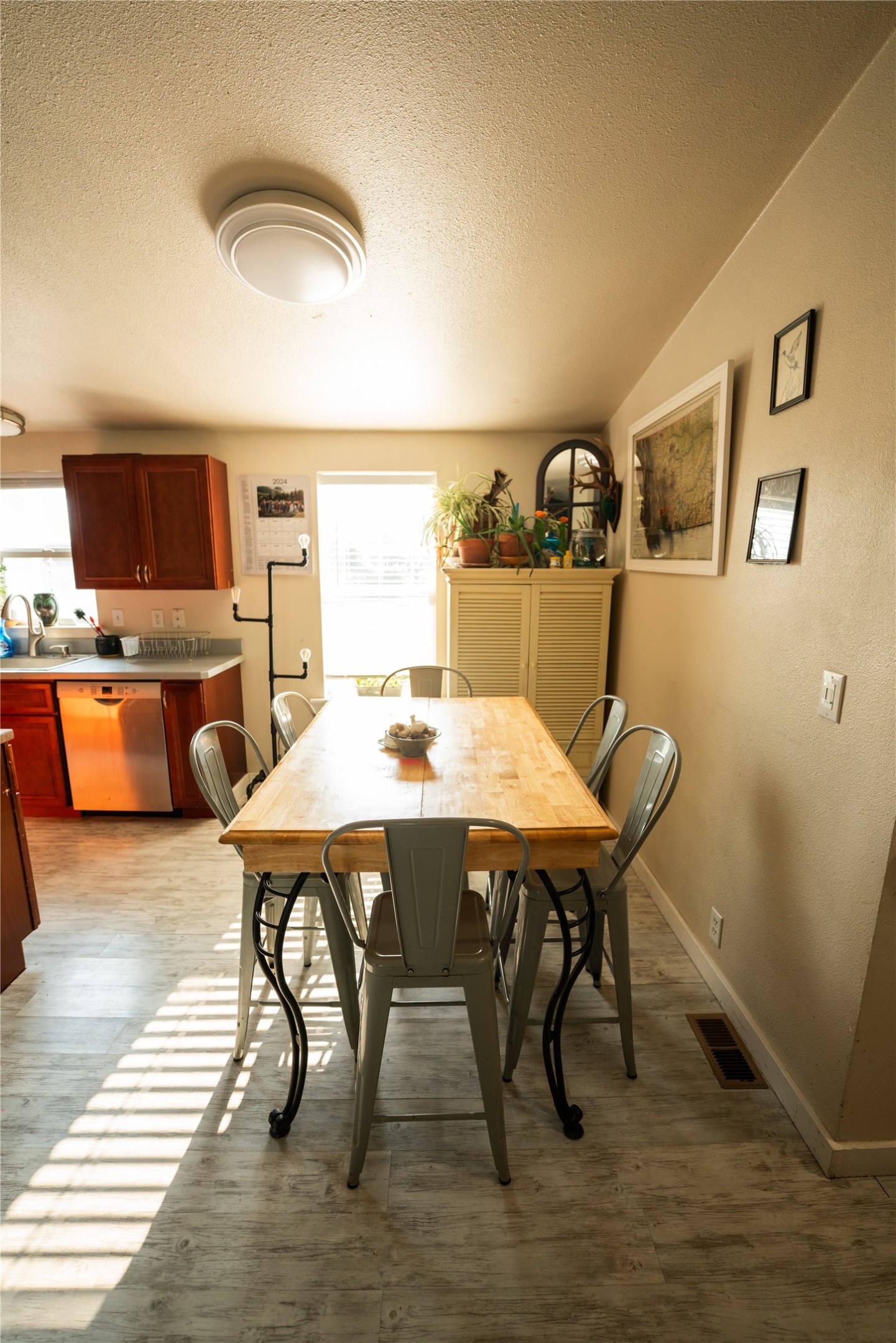 1137 Aspen Lane Property Photo 6