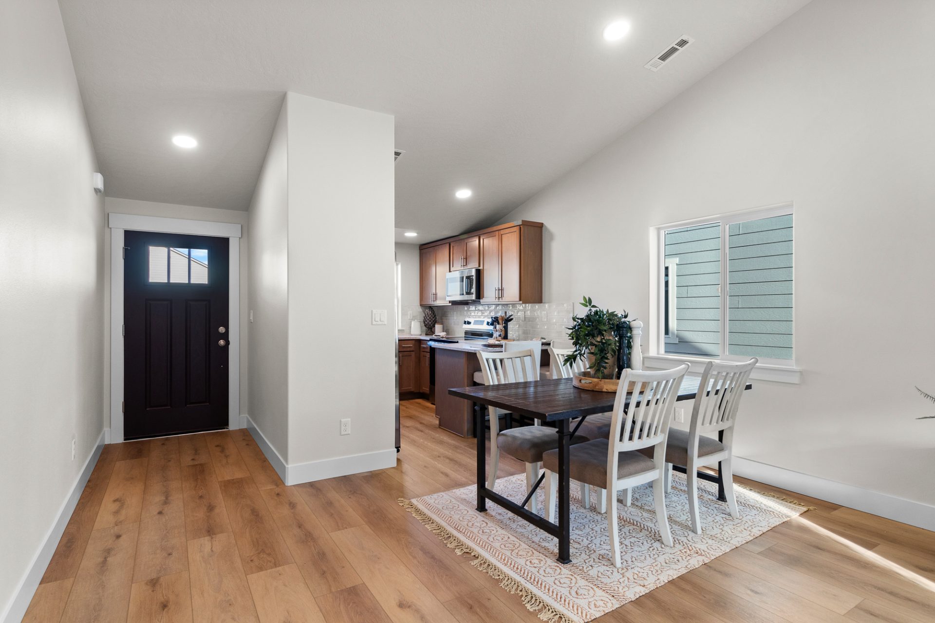 9694 Bedstraw Loop Property Photo 2