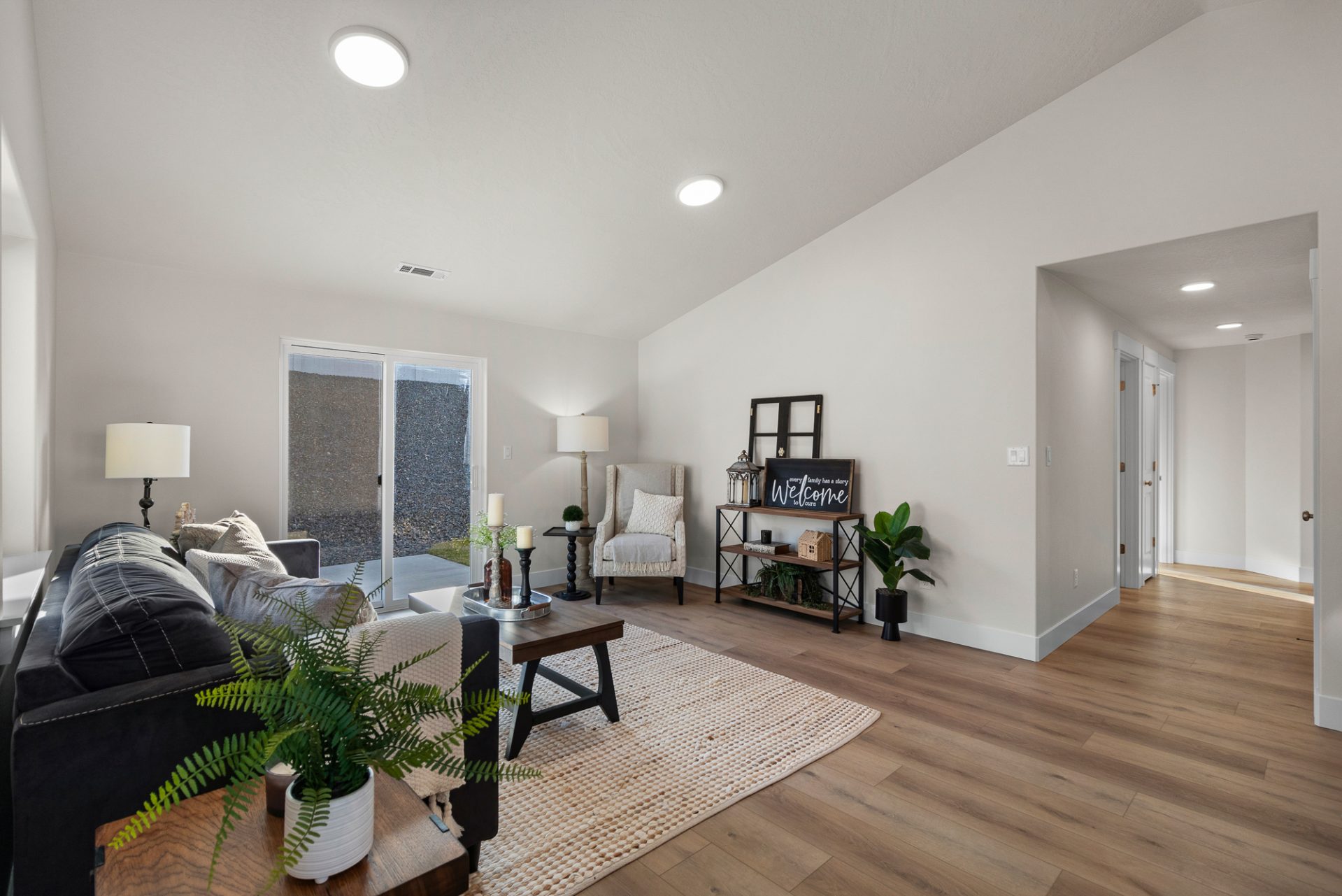 9694 Bedstraw Loop Property Photo 8