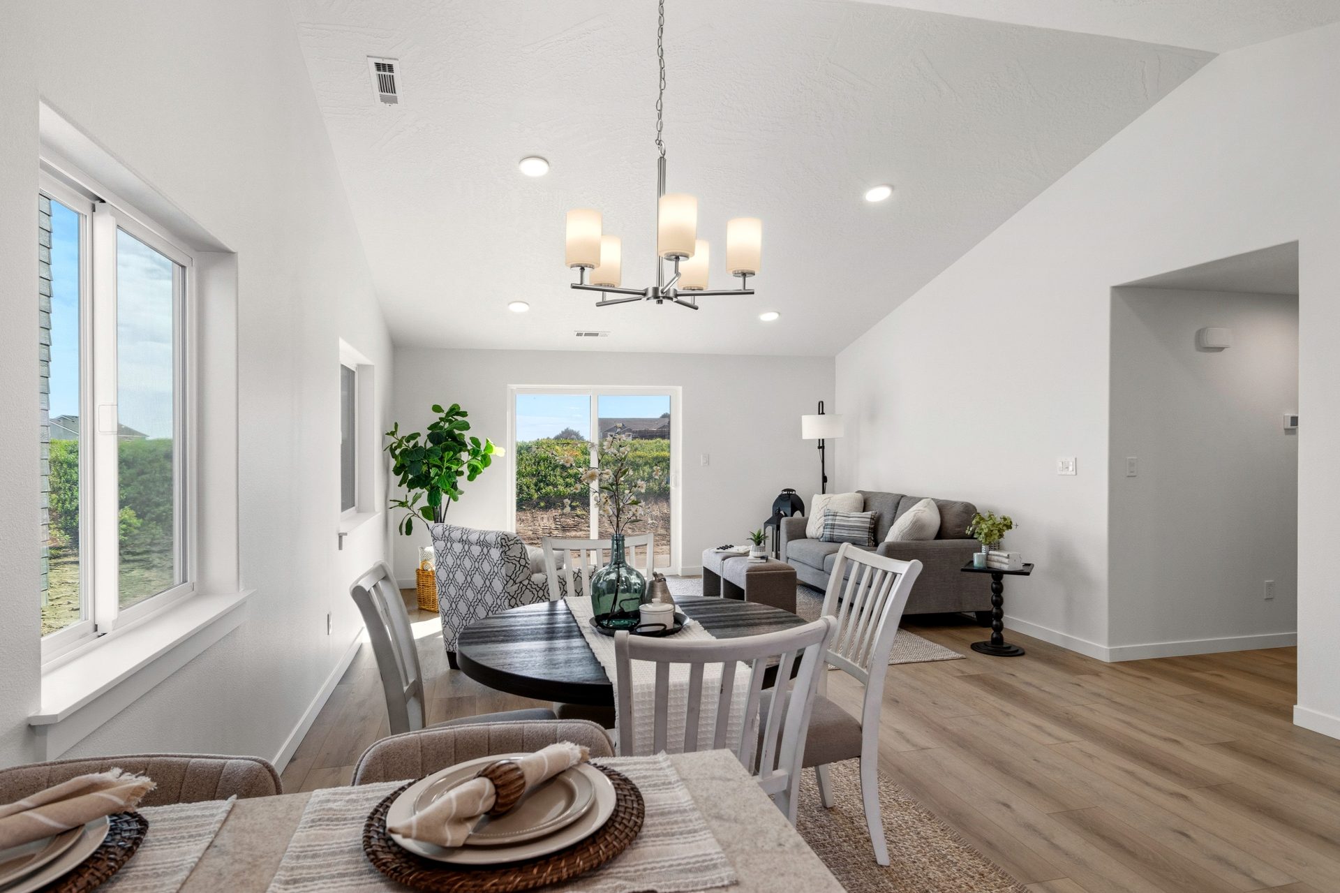 9668 Bedstraw Loop Property Photo 8