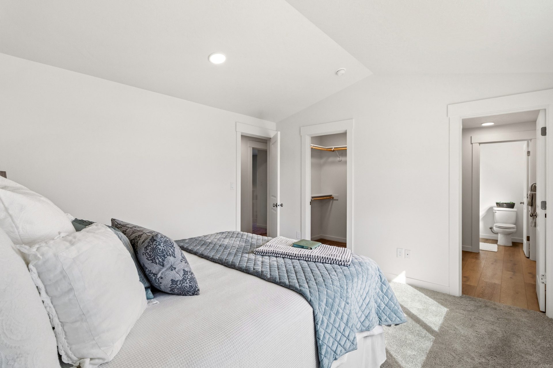 9668 Bedstraw Loop Property Photo 10