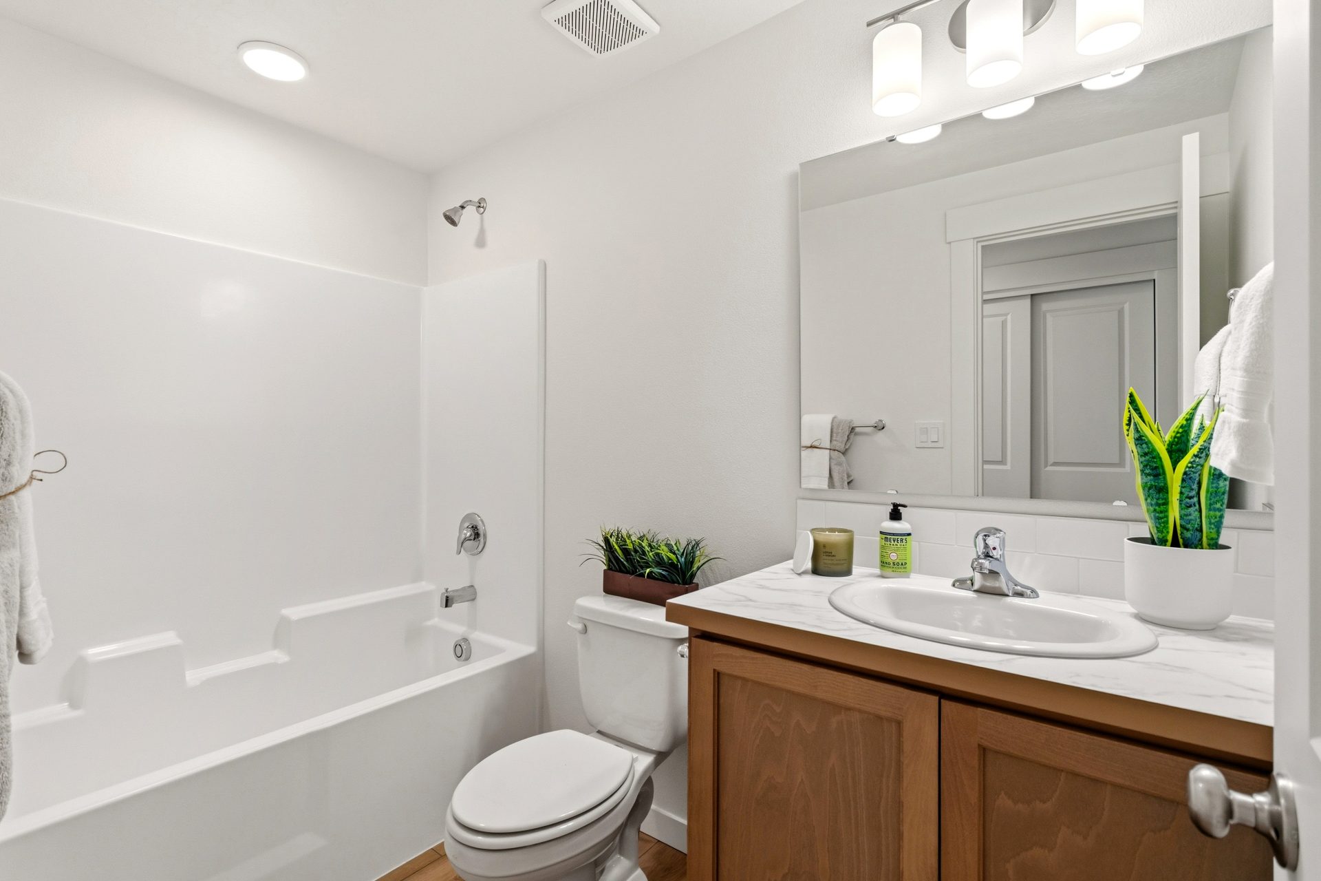 9668 Bedstraw Loop Property Photo 20