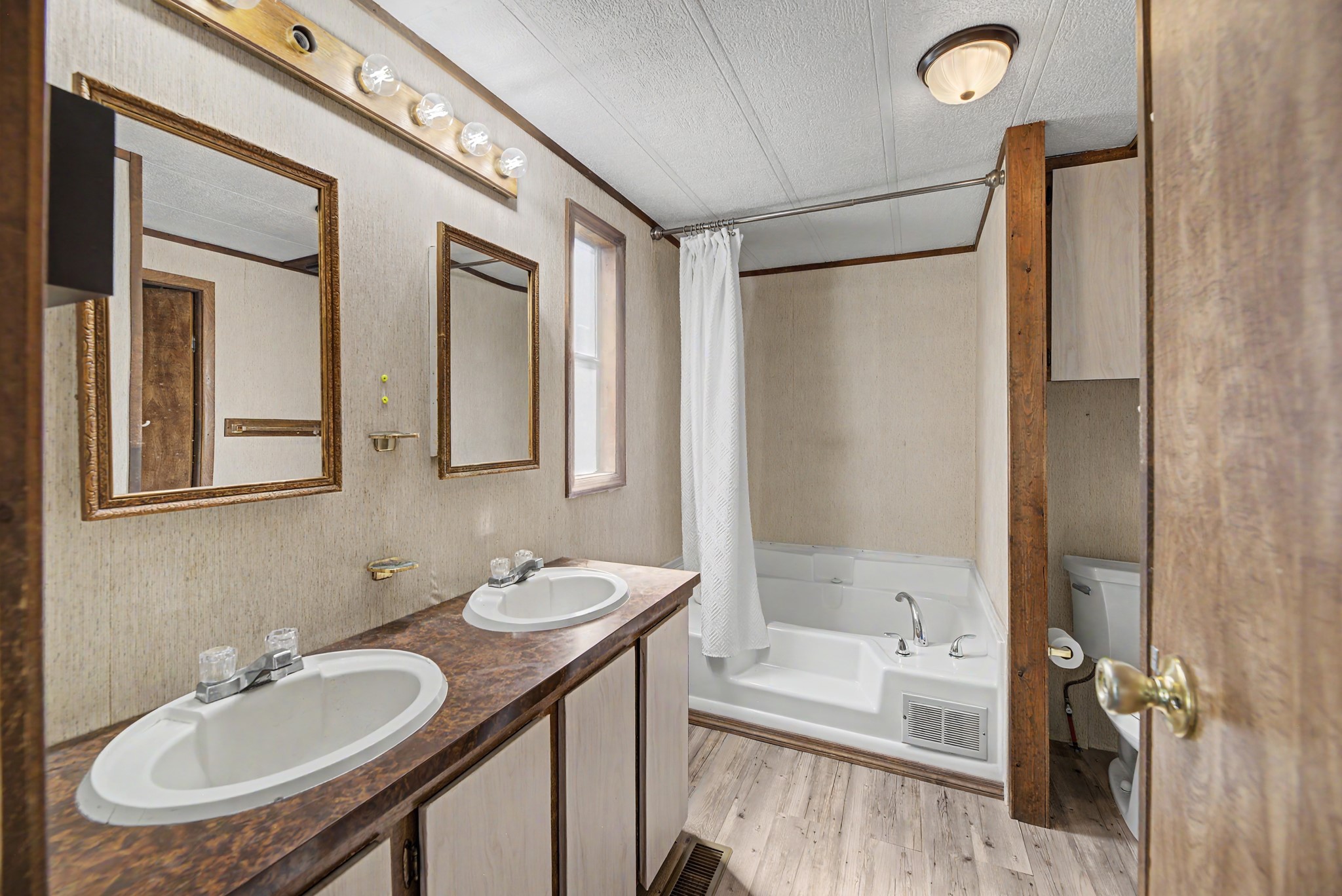 4501 Woodchuck Drive Property Photo 28