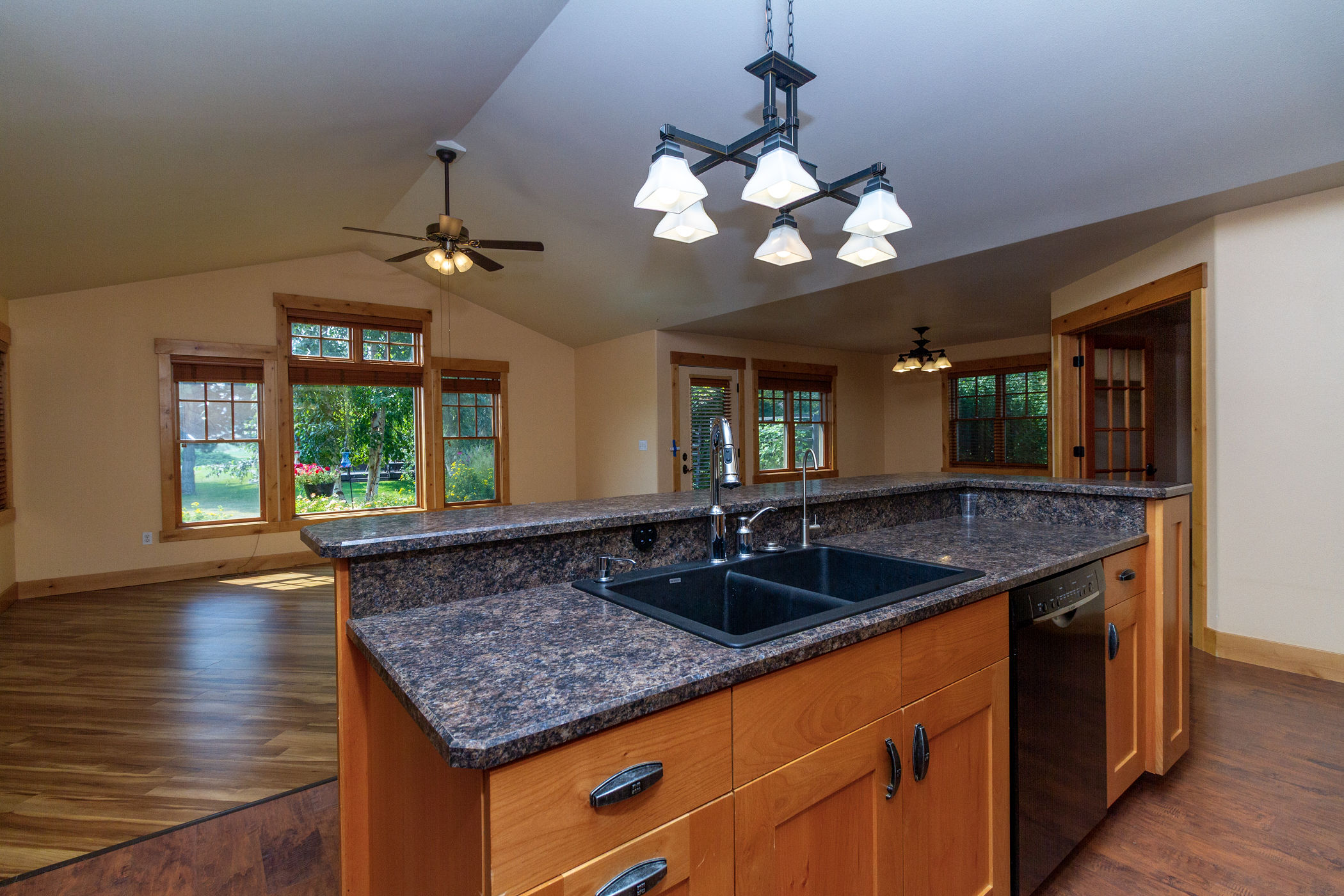 101 Jefferson Court Property Photo 10