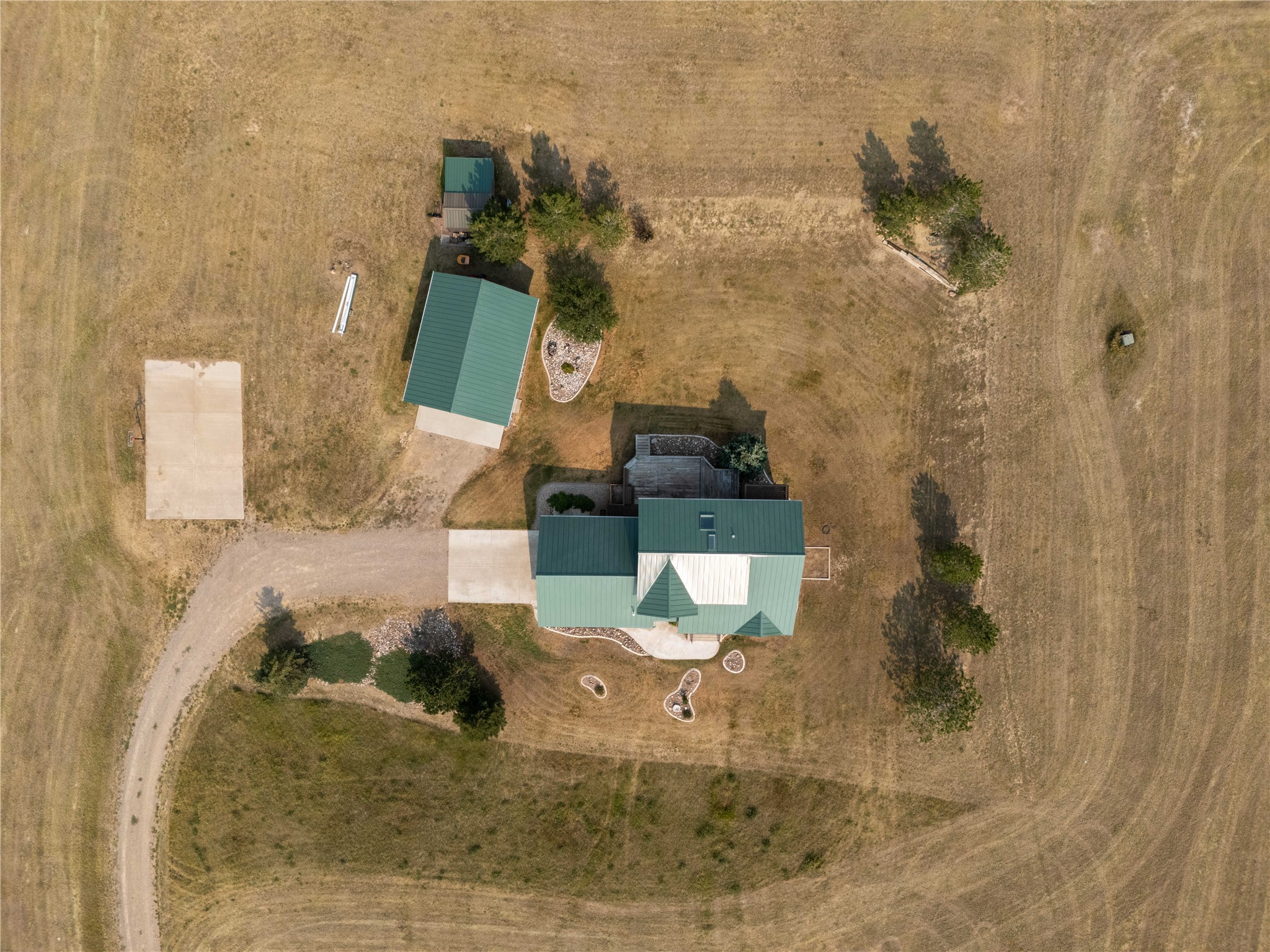 16 Box Elder Lane Property Photo 8