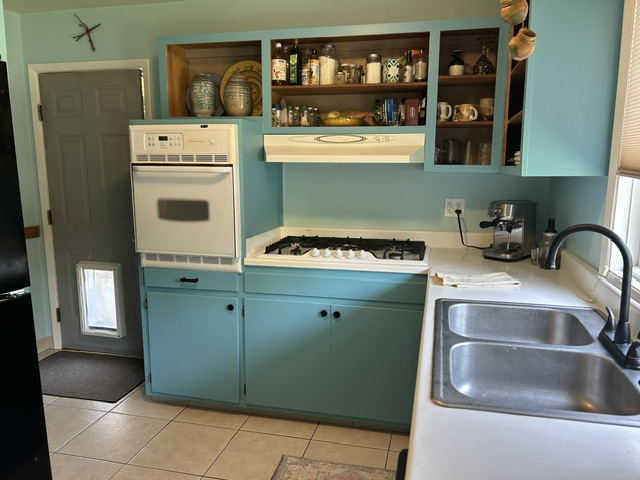 410 S Fee Street Property Photo 7