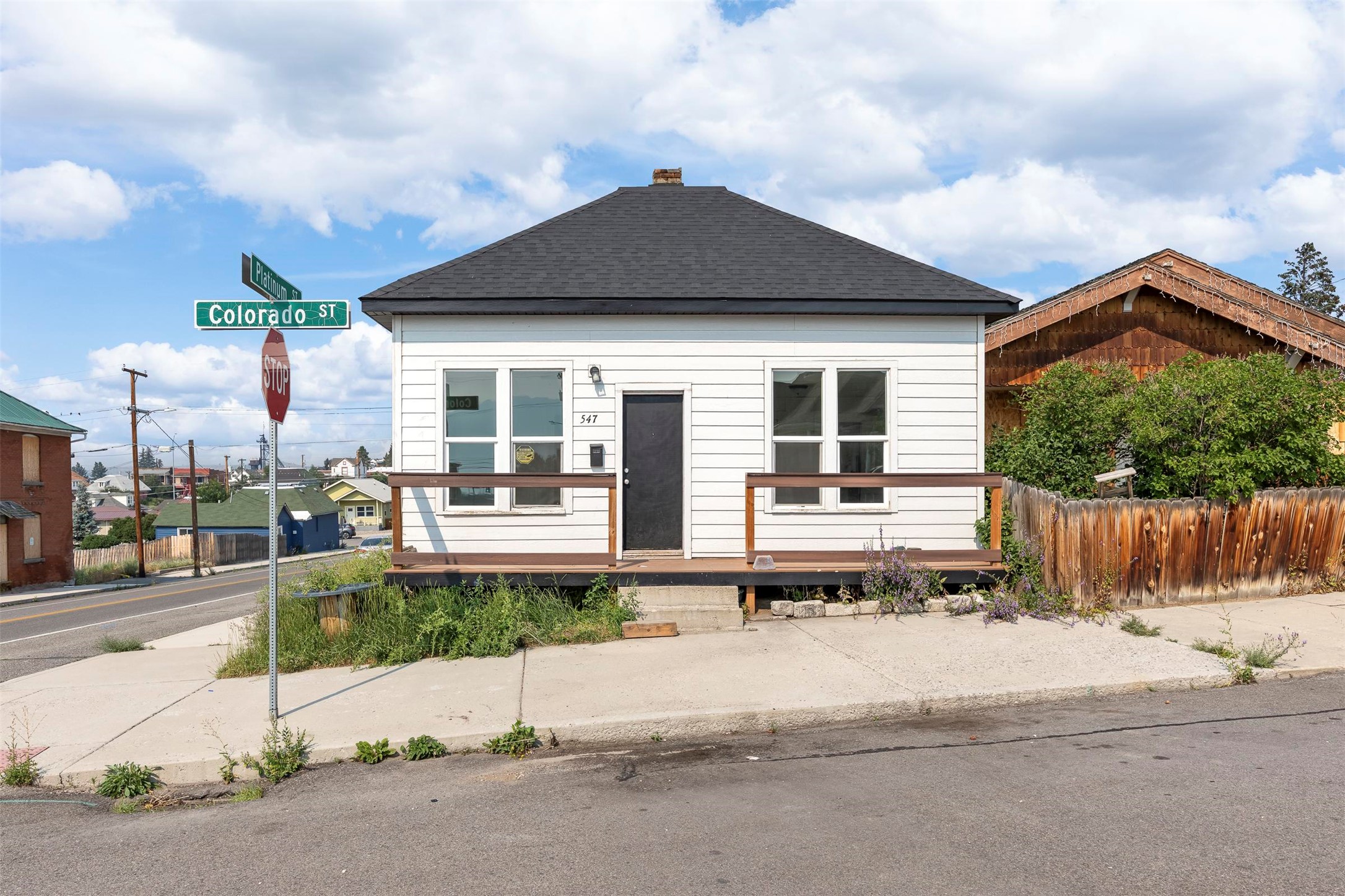 547 S Colorado Street Property Photo 1