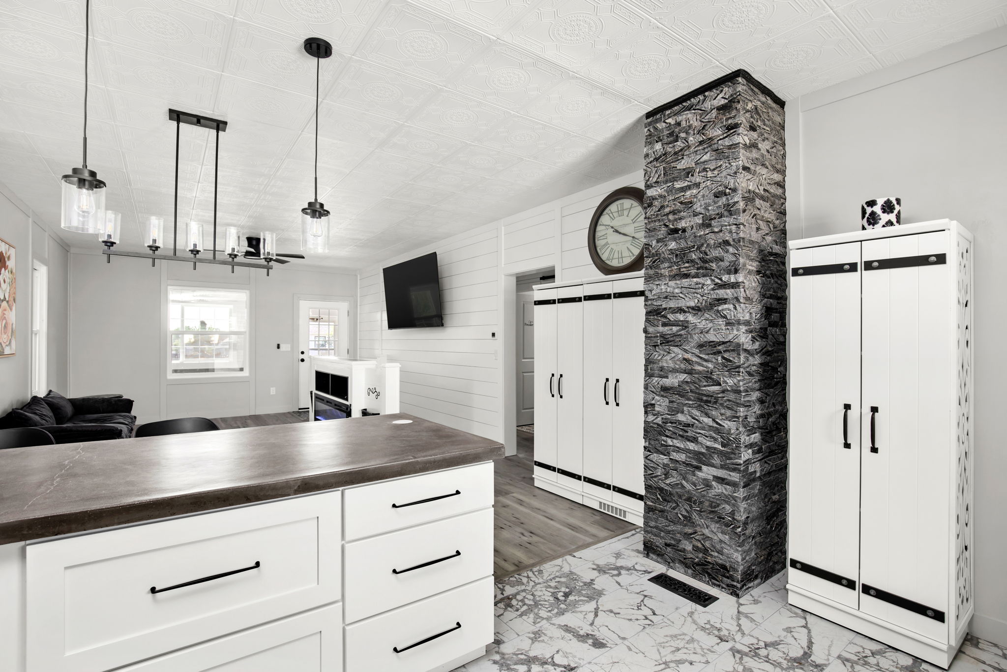 107 2nd Street N Property Photo 13