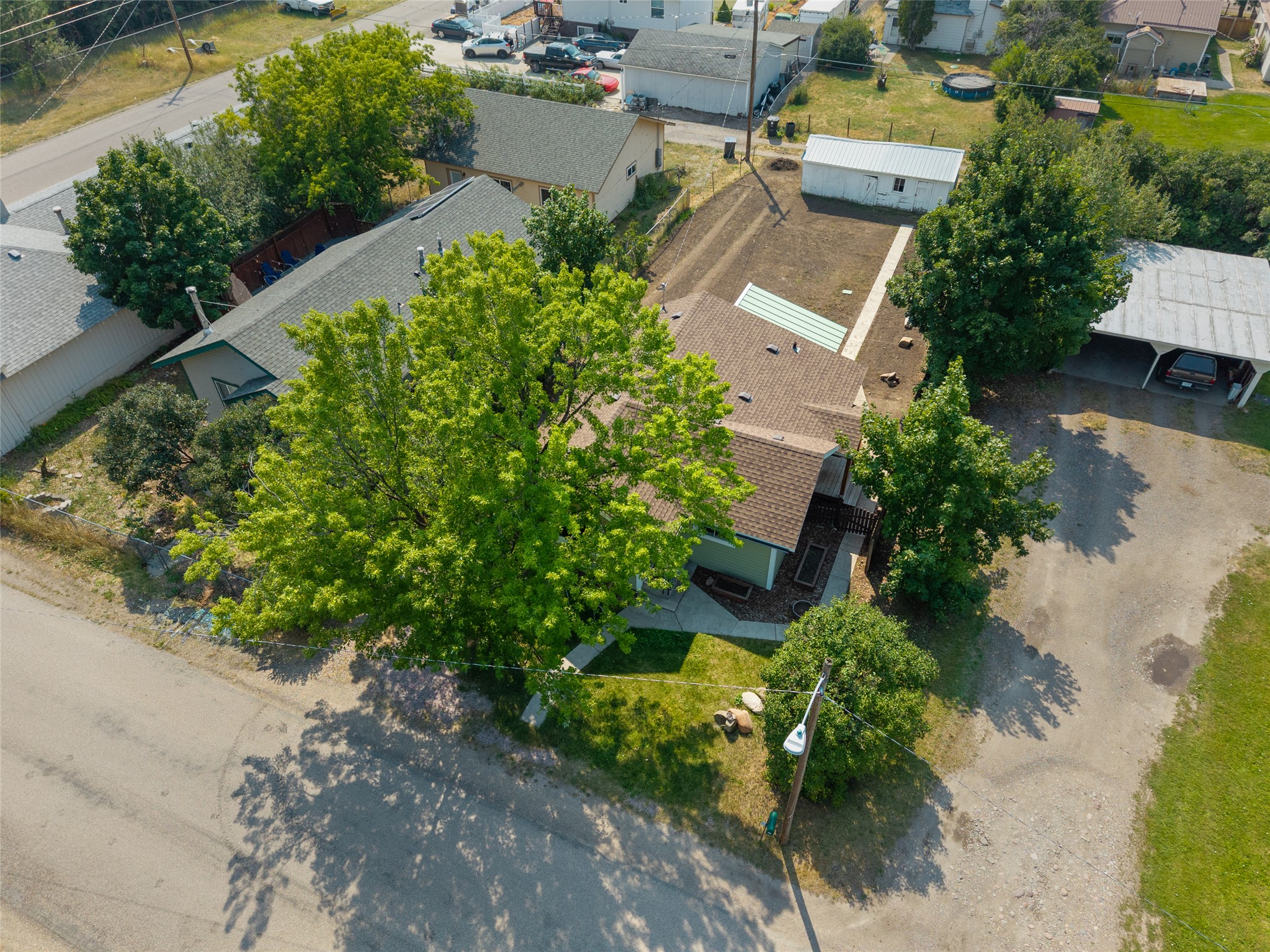 925 3rd Street Property Photo 4
