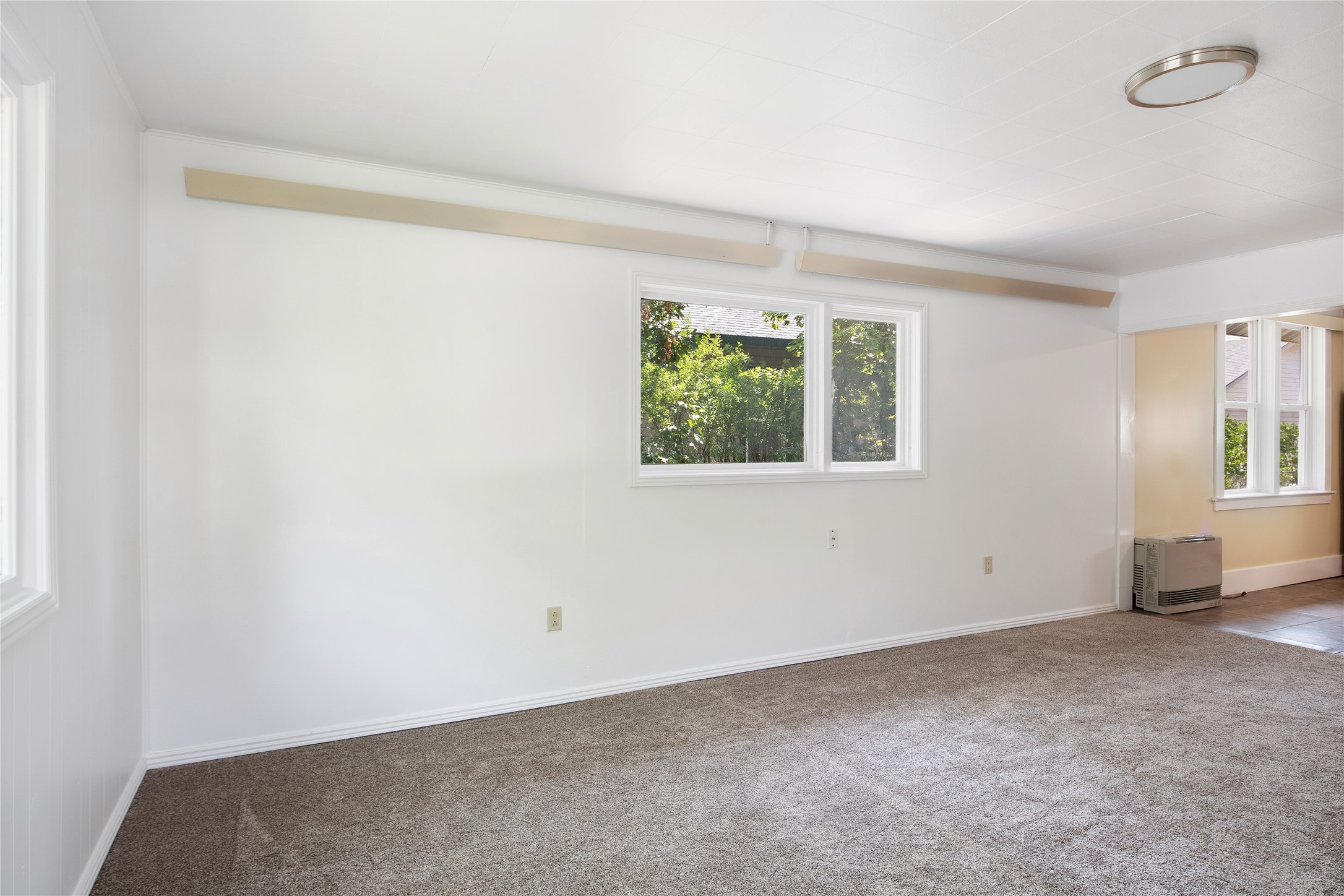 925 3rd Street Property Photo 17