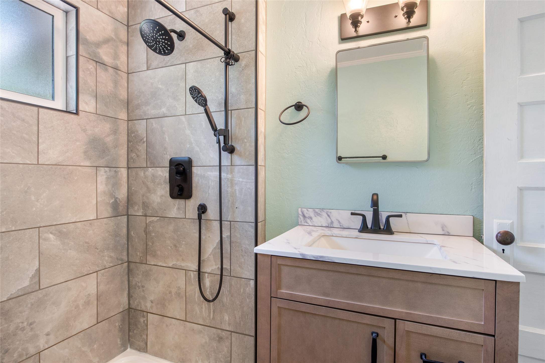 925 3rd Street Property Photo 29
