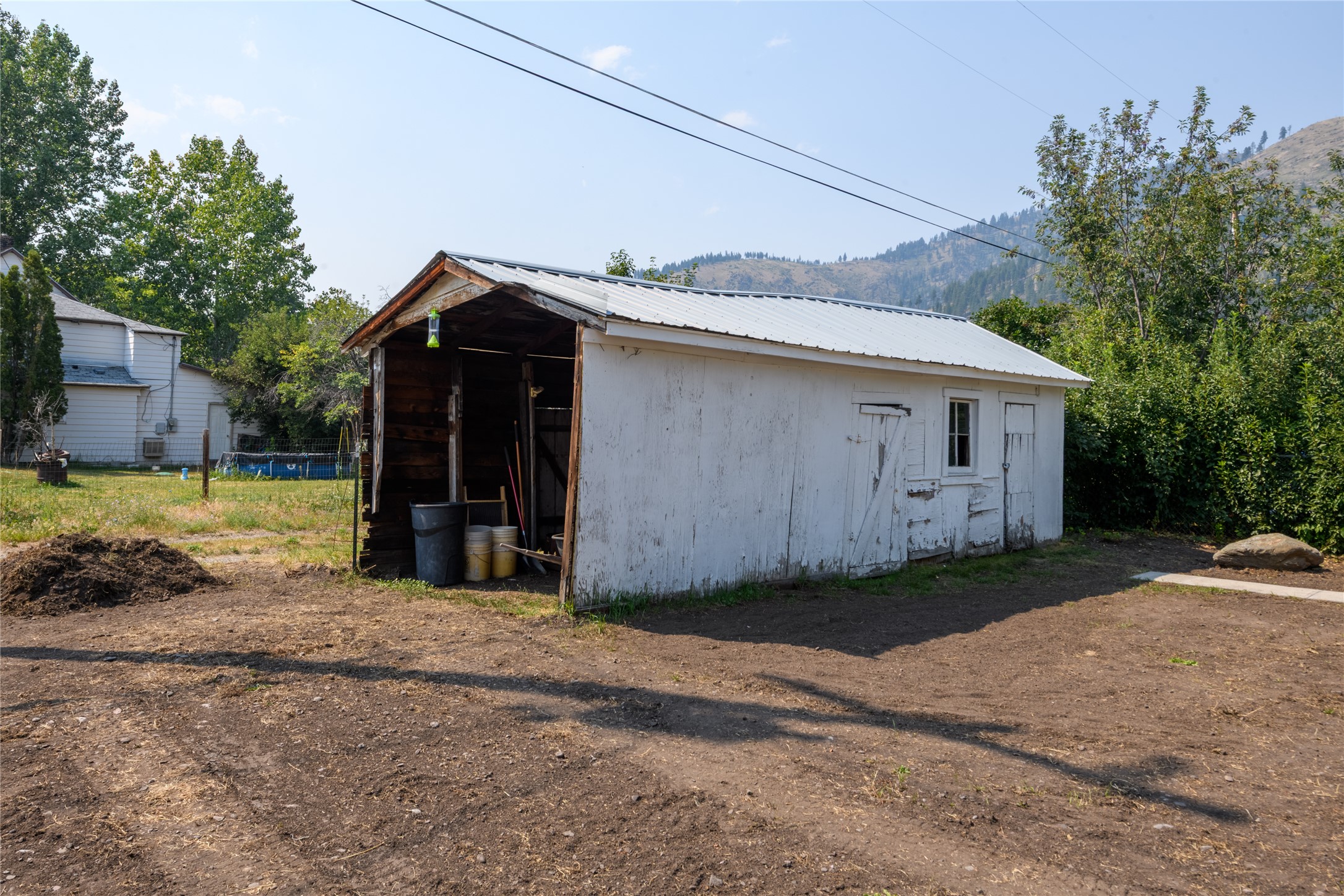 925 3rd Street Property Photo 34