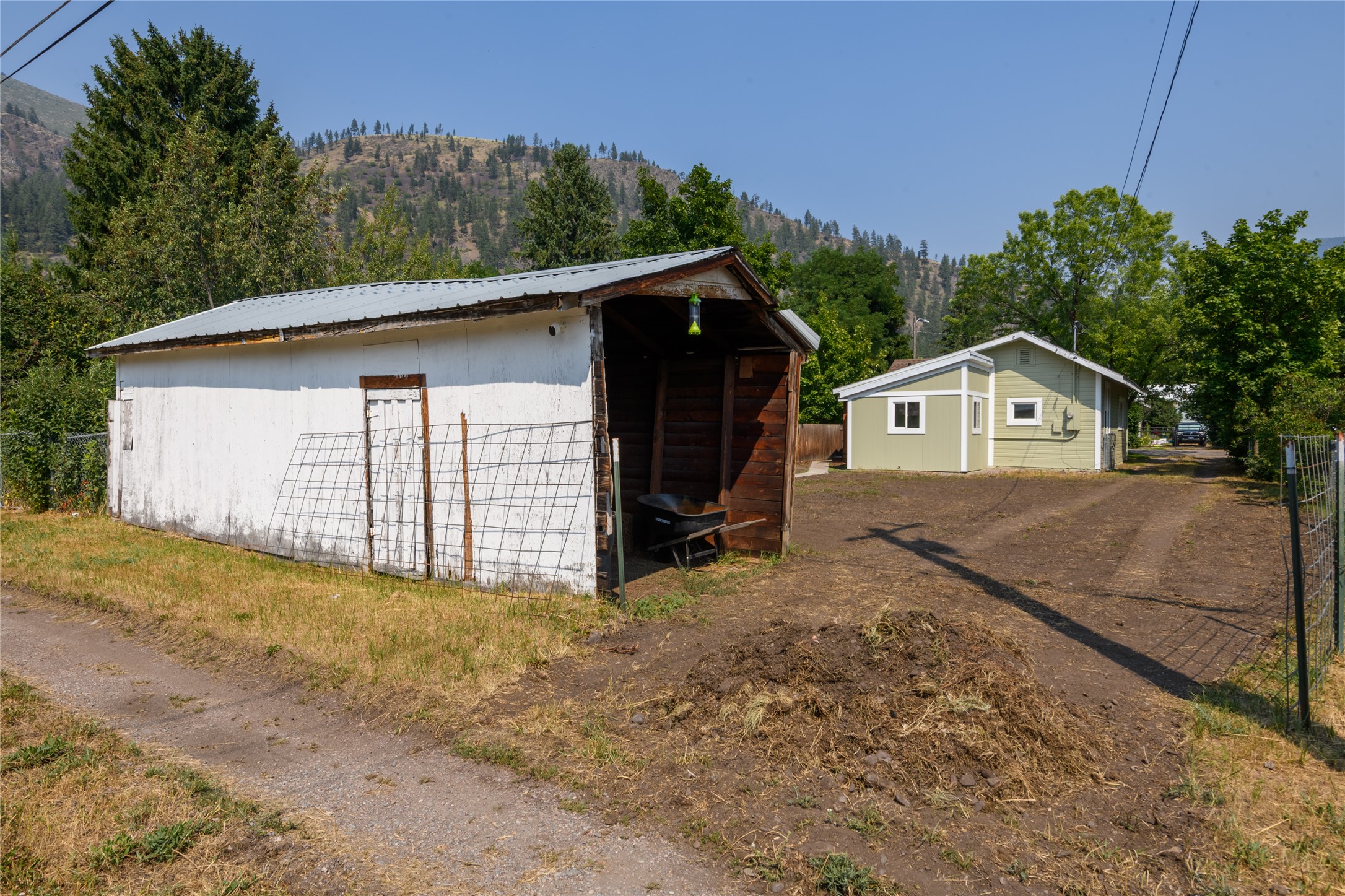 925 3rd Street Property Photo 35