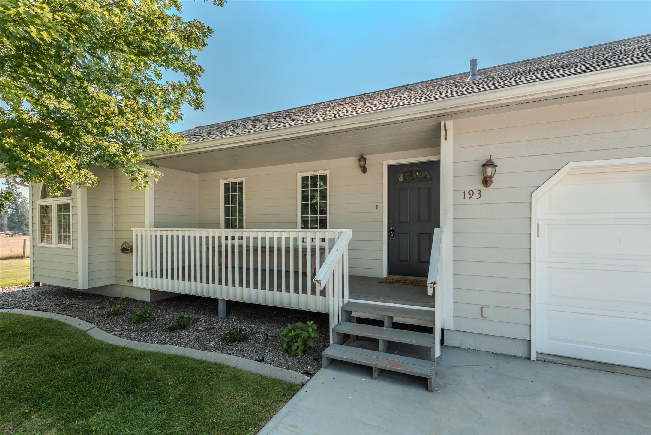 193 Cormoret Loop Property Photo 6