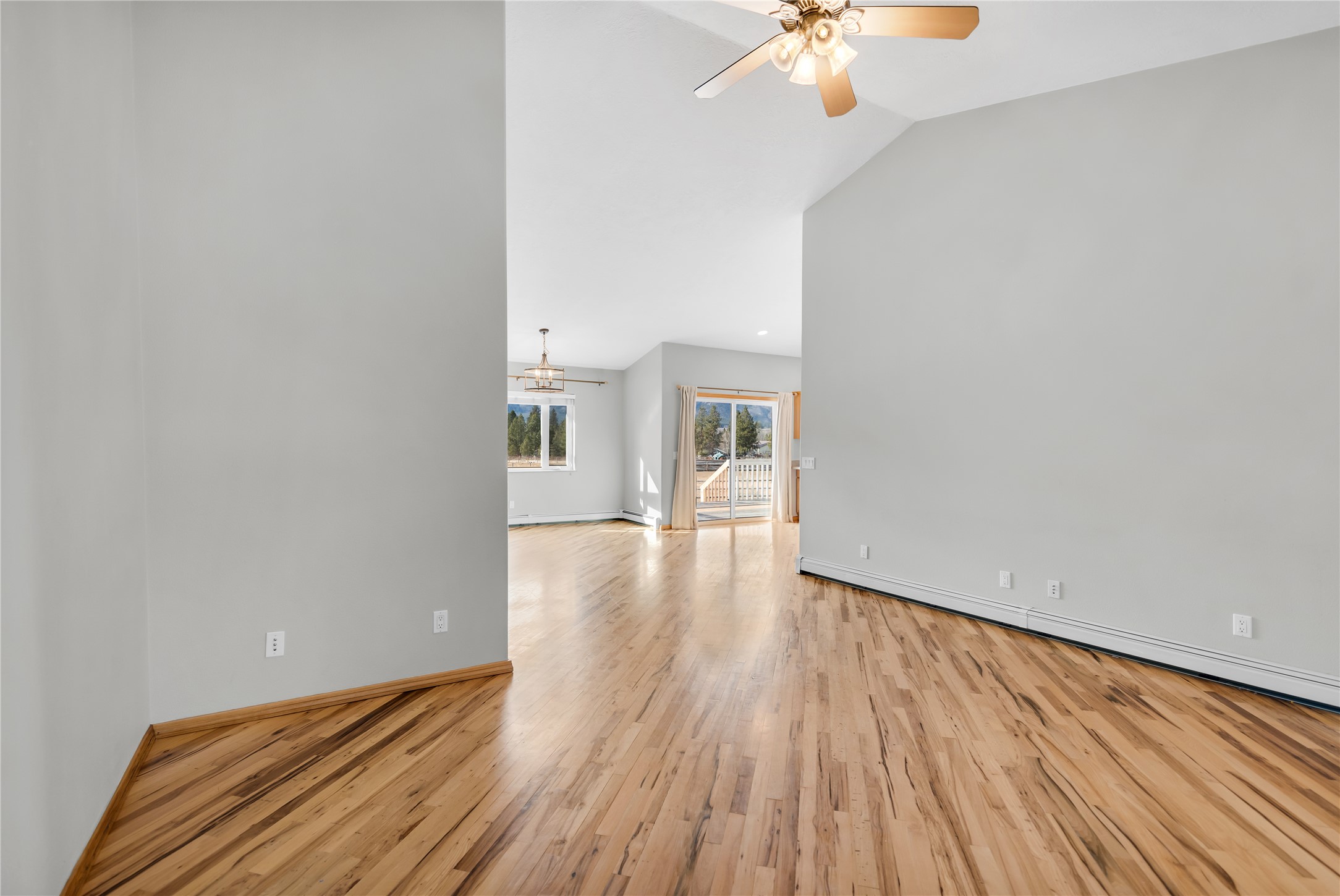 193 Cormoret Loop Property Photo 8