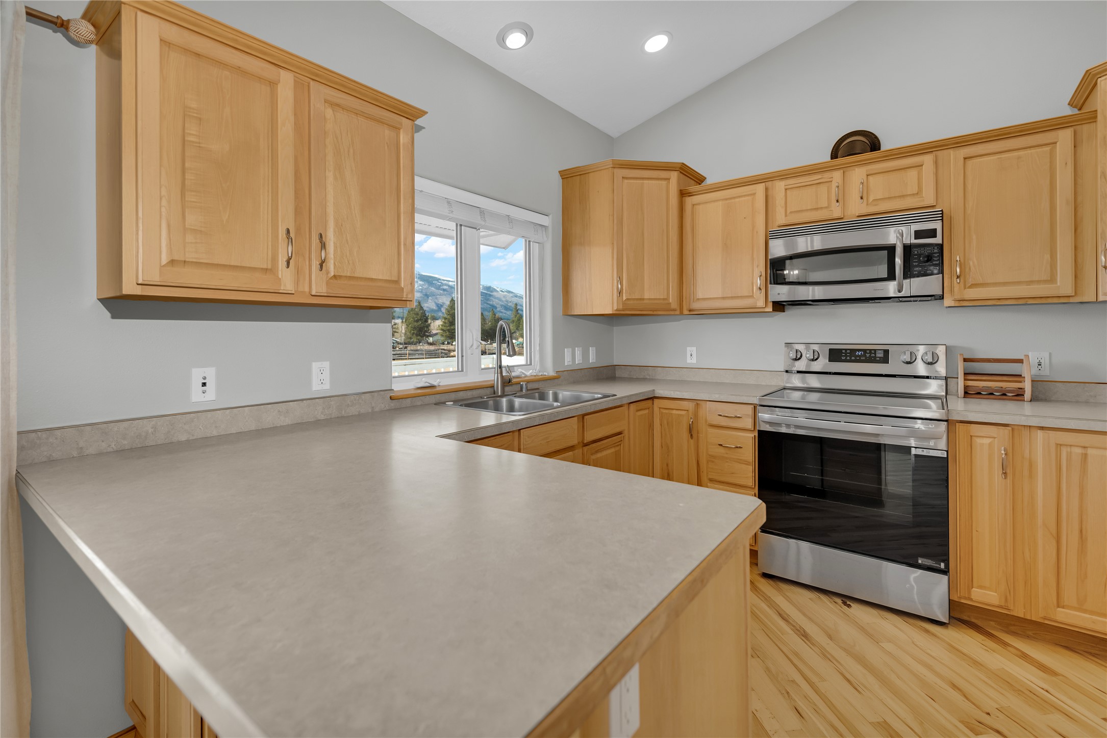 193 Cormoret Loop Property Photo 10