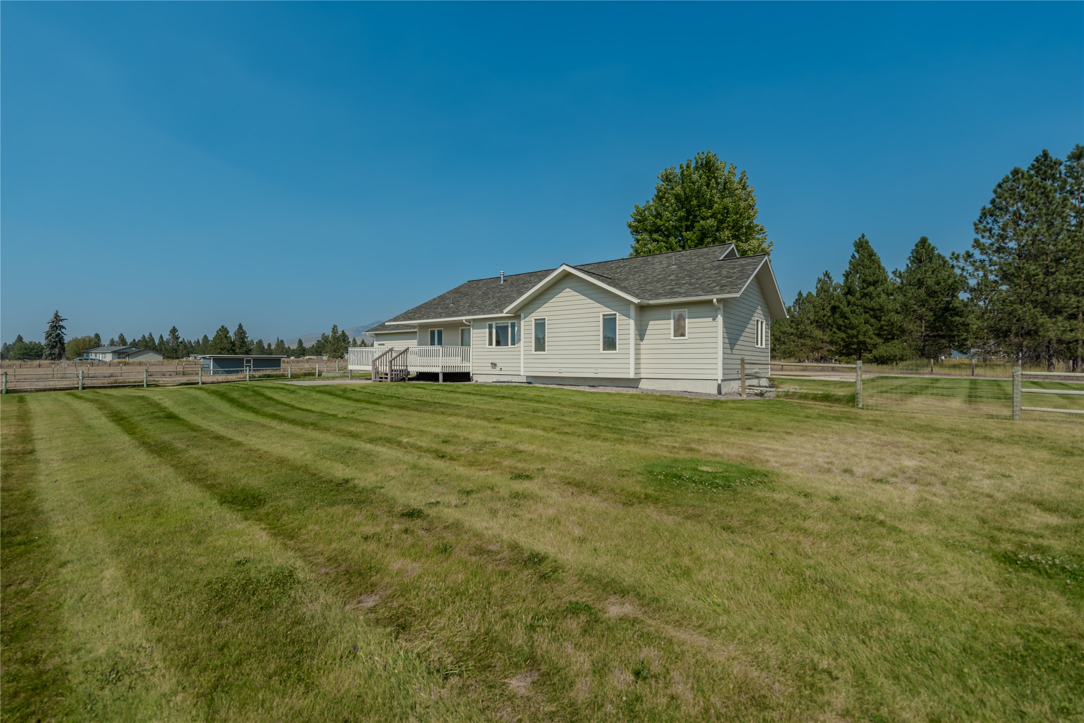 193 Cormoret Loop Property Photo 57