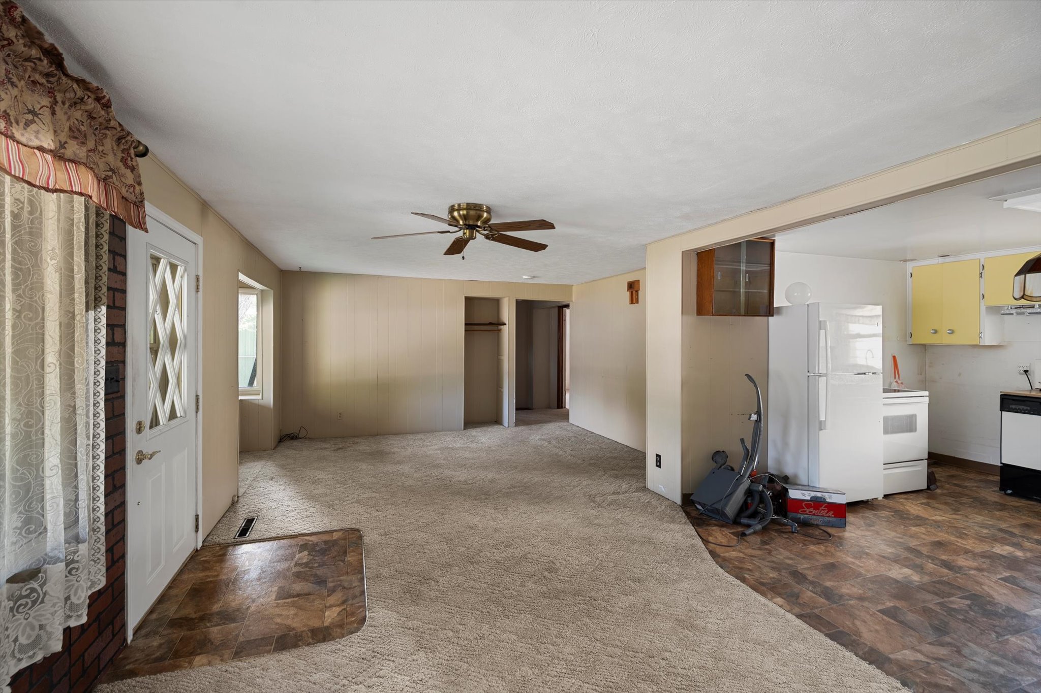 1506 4th Avenue W Property Photo 9