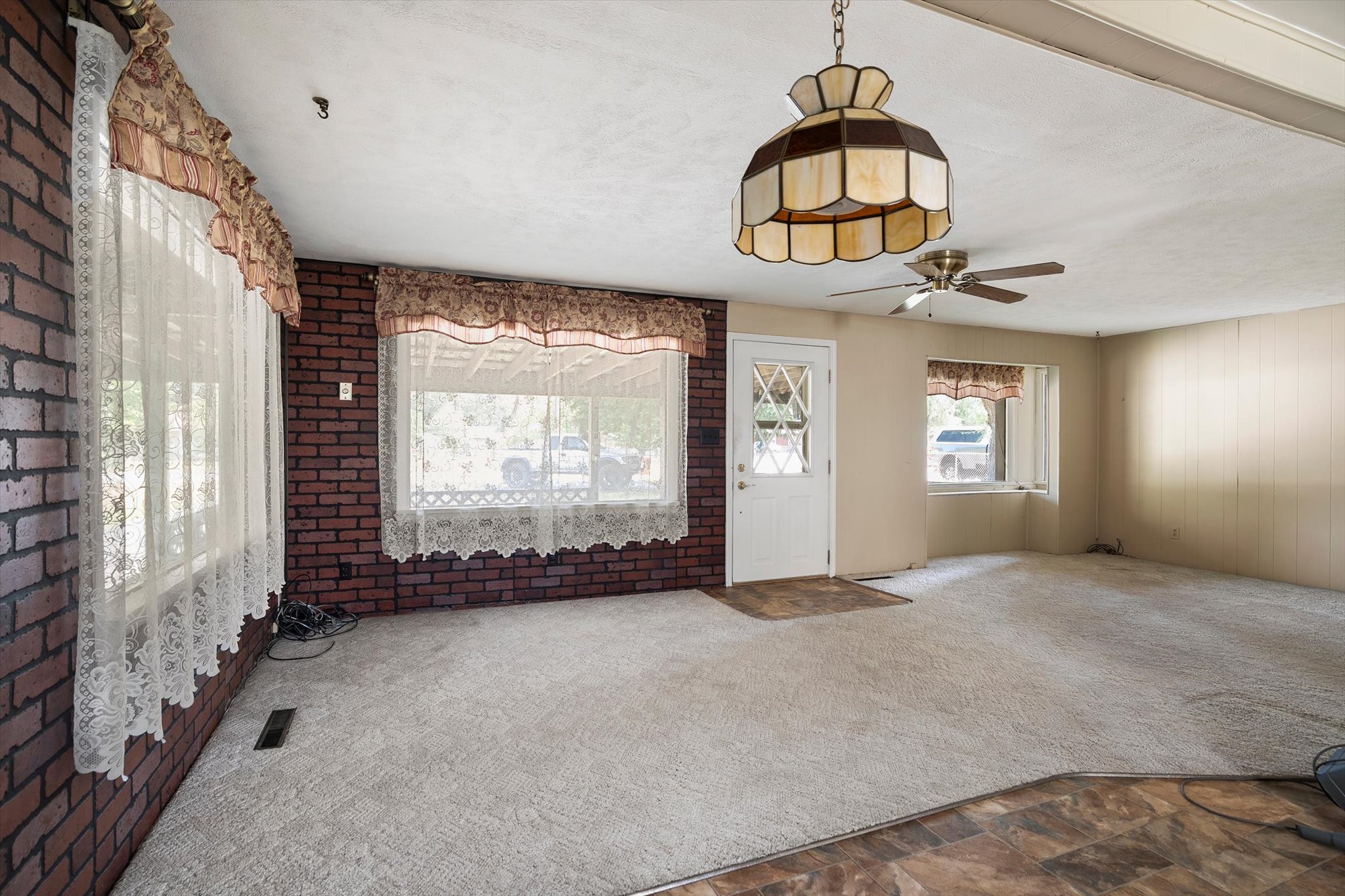 1506 4th Avenue W Property Photo 15