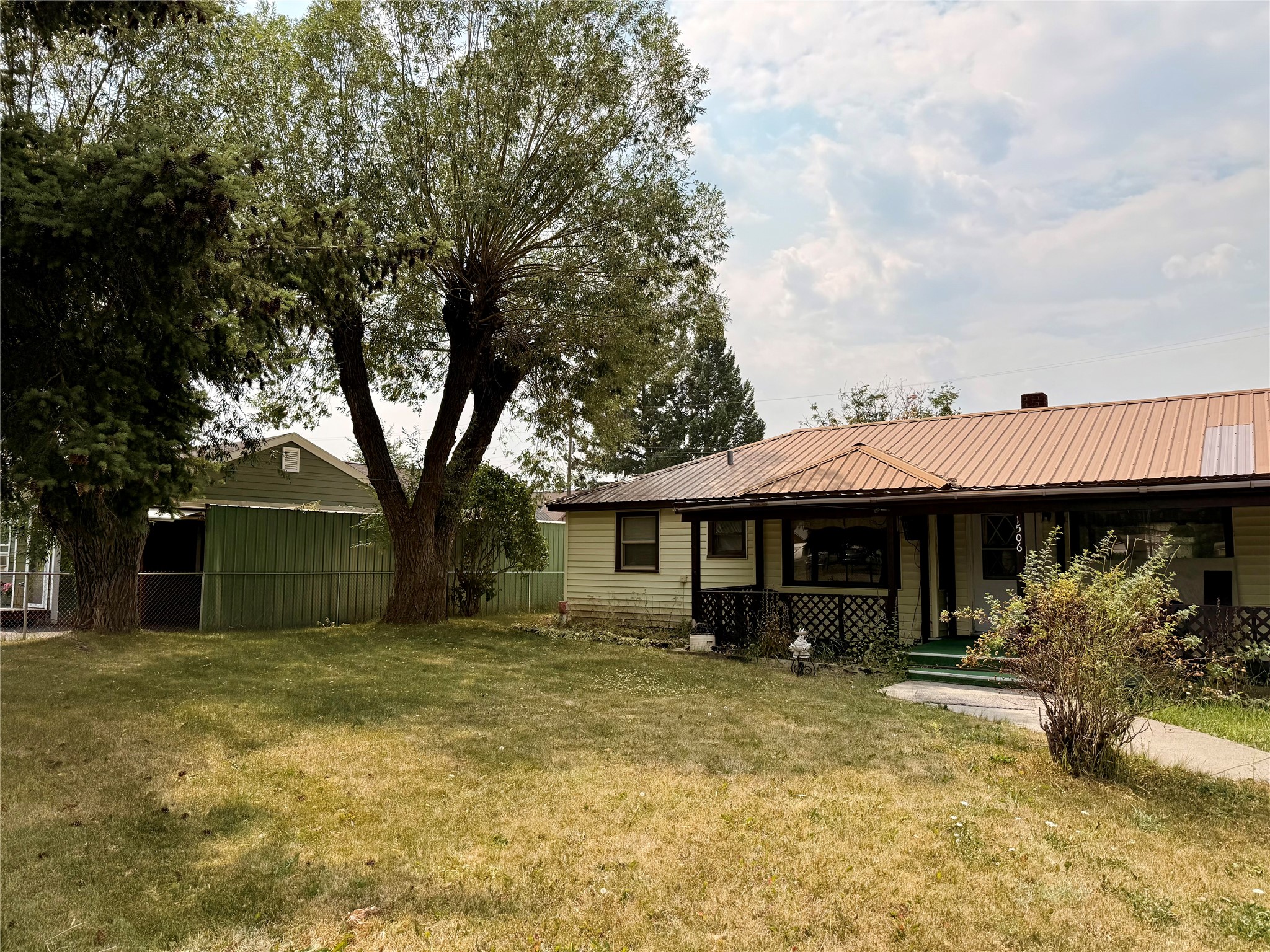 1506 4th Avenue W Property Photo 23