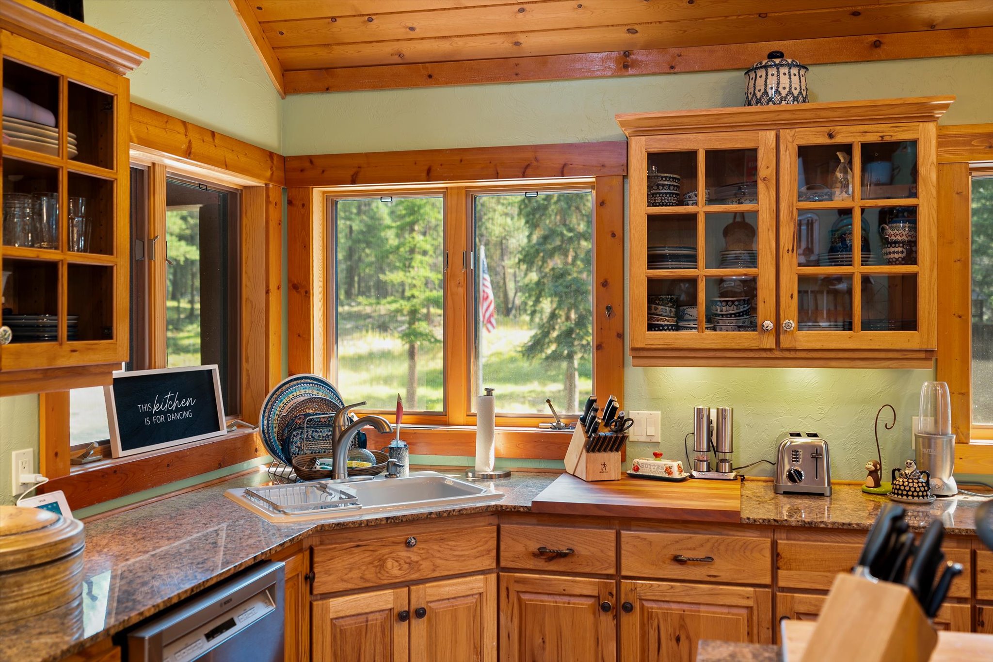 1199 E Mountain Meadows Road Property Photo 17