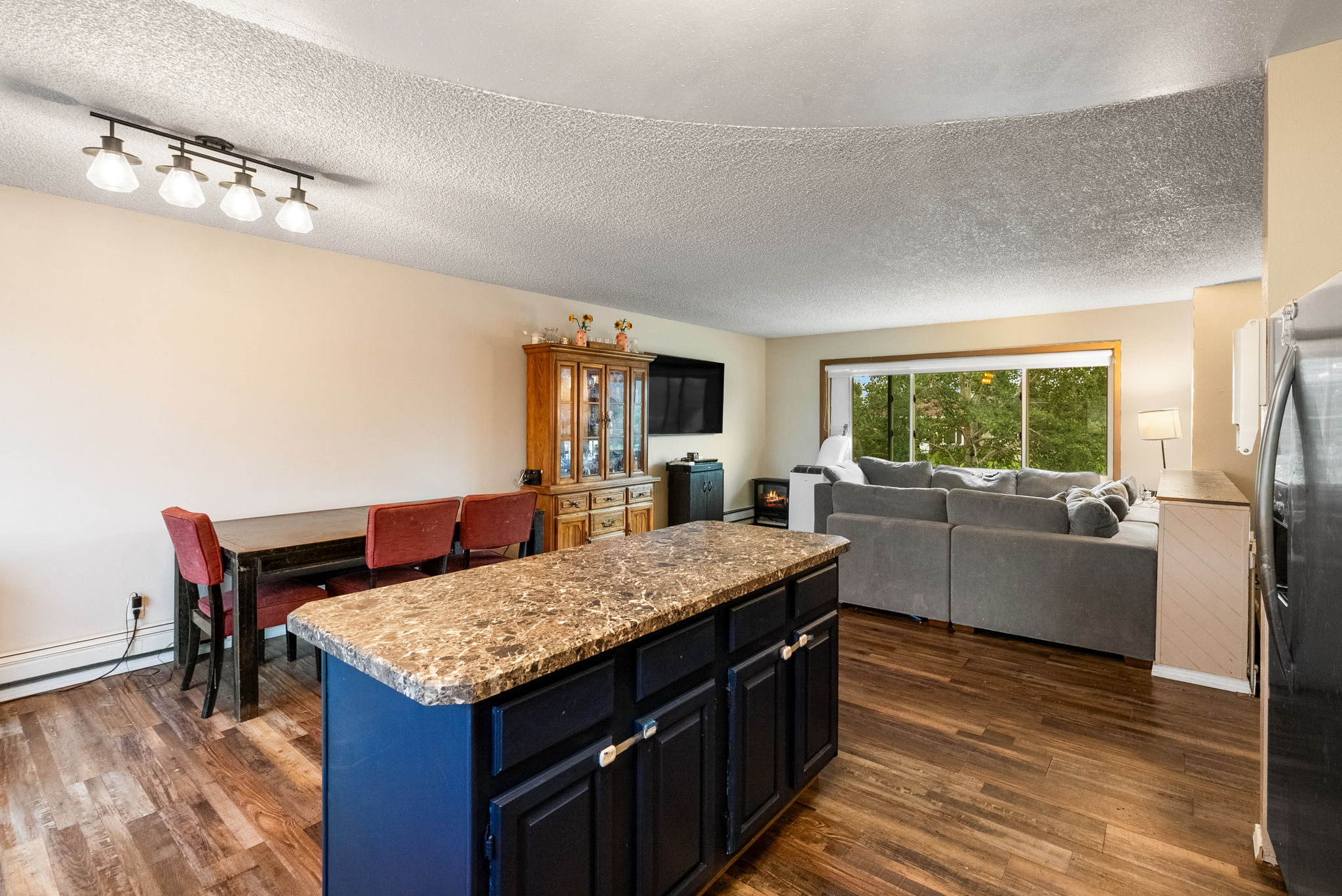 1112 Dewey Boulevard Property Photo 8