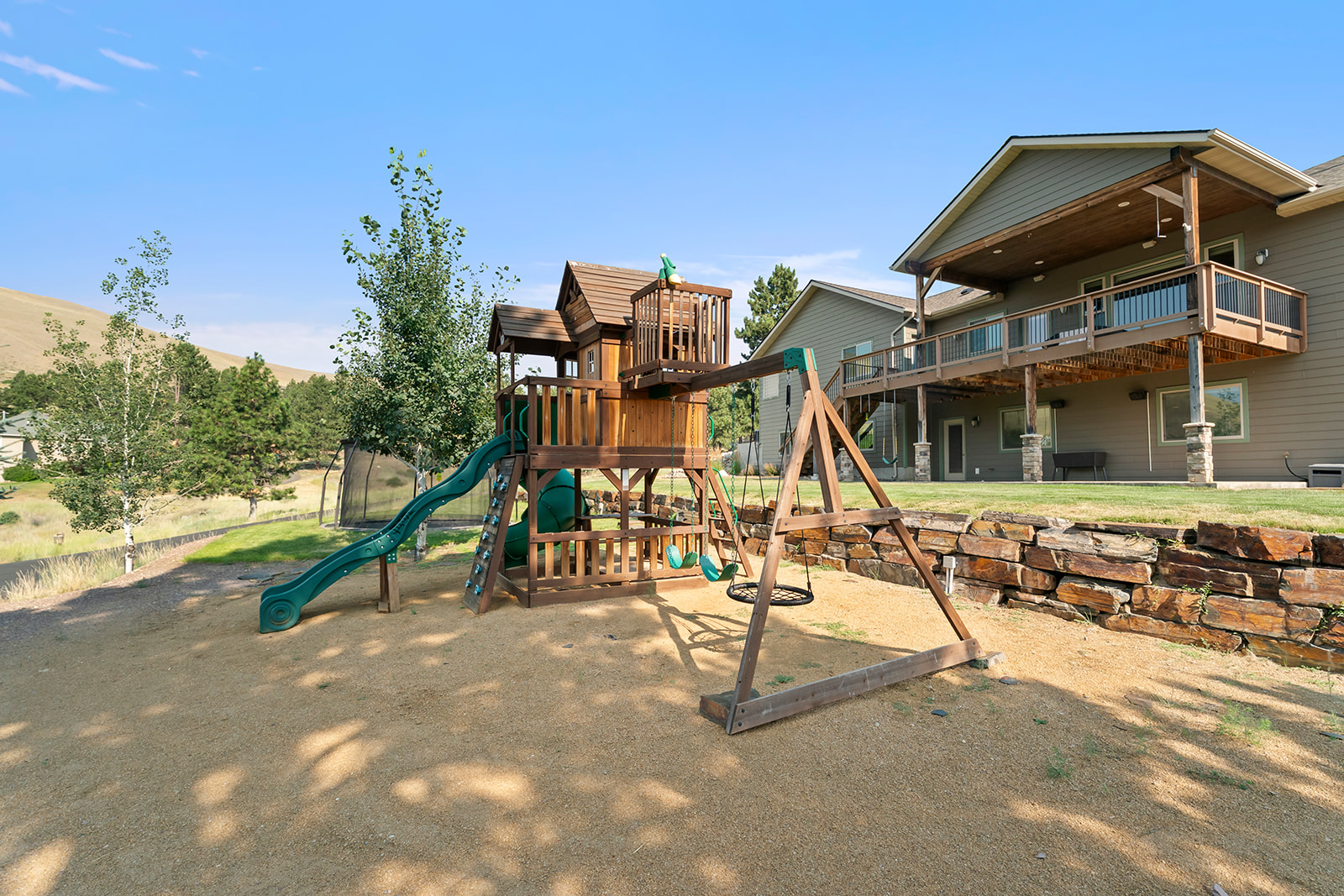 4745 Wagner Place Property Photo 14