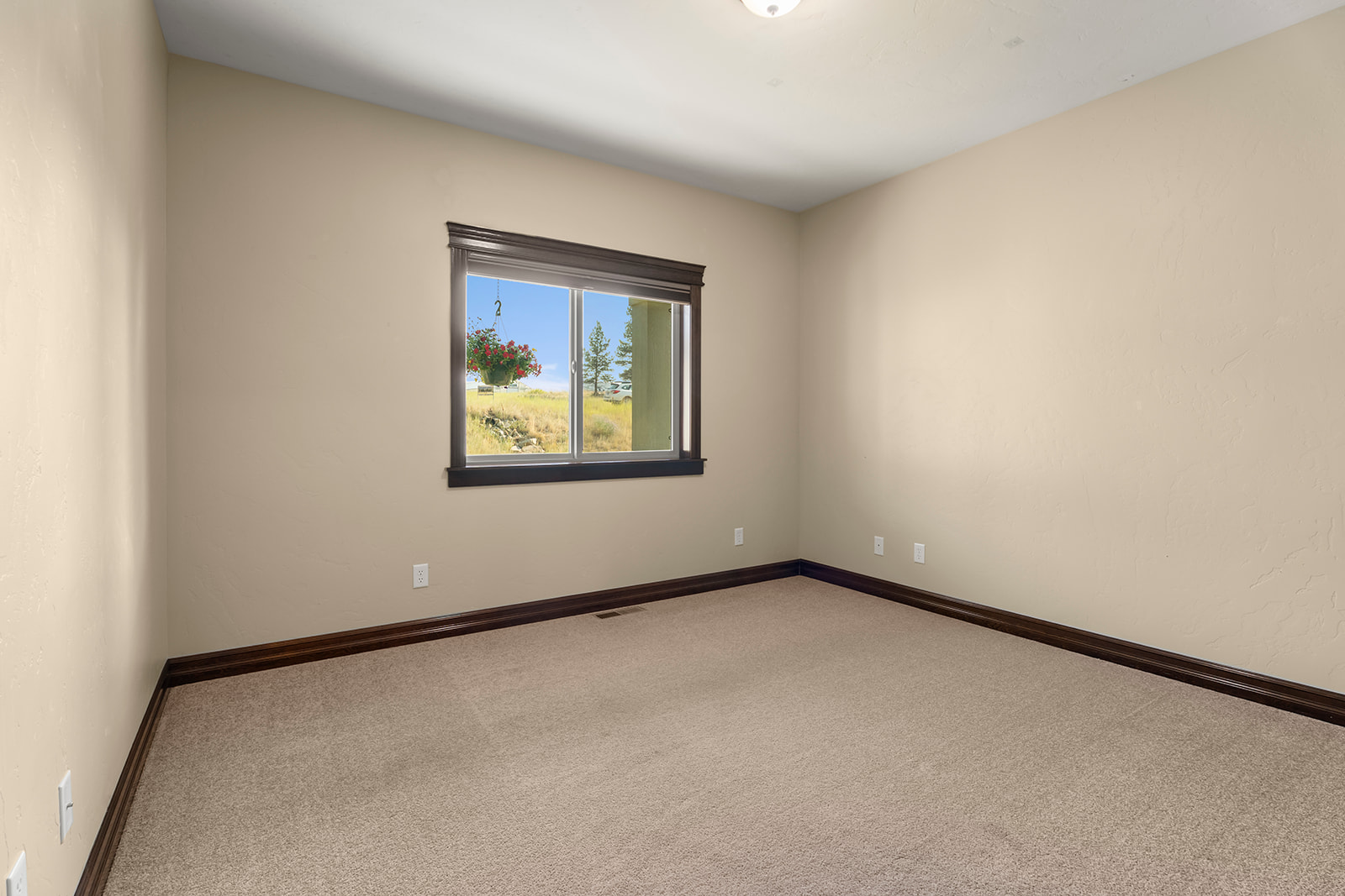 4745 Wagner Place Property Photo 45