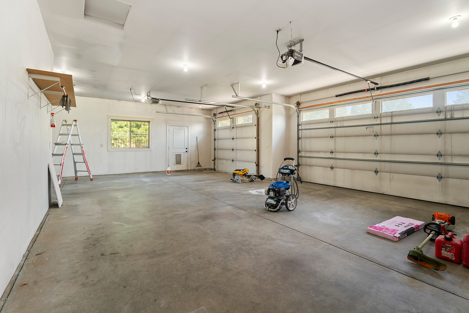 4745 Wagner Place Property Photo 48