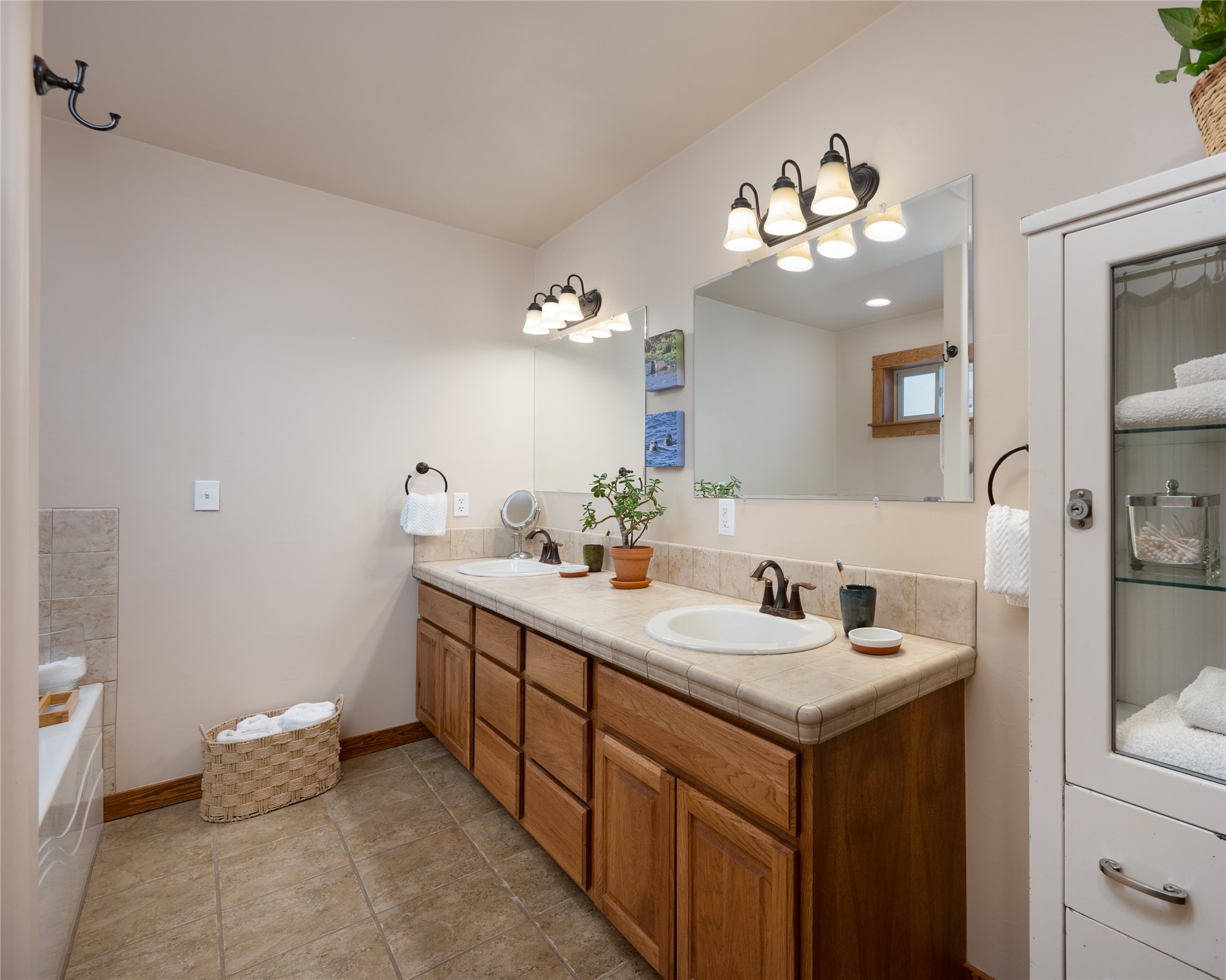 2224 Sourdough Road Property Photo 20
