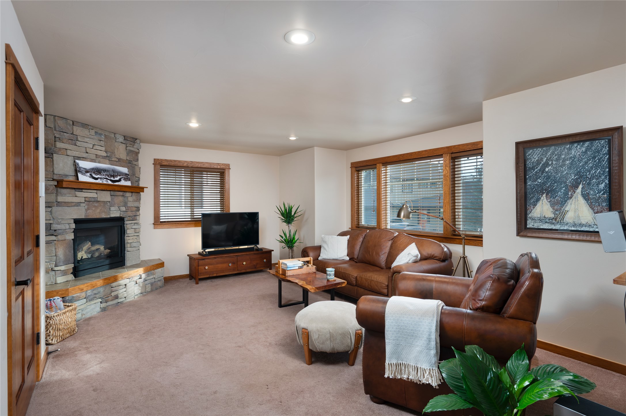 2224 Sourdough Road Property Photo 46