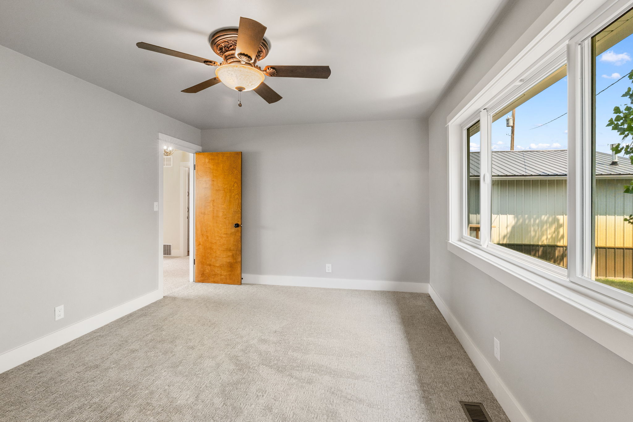 10 Lake Road Property Photo 15