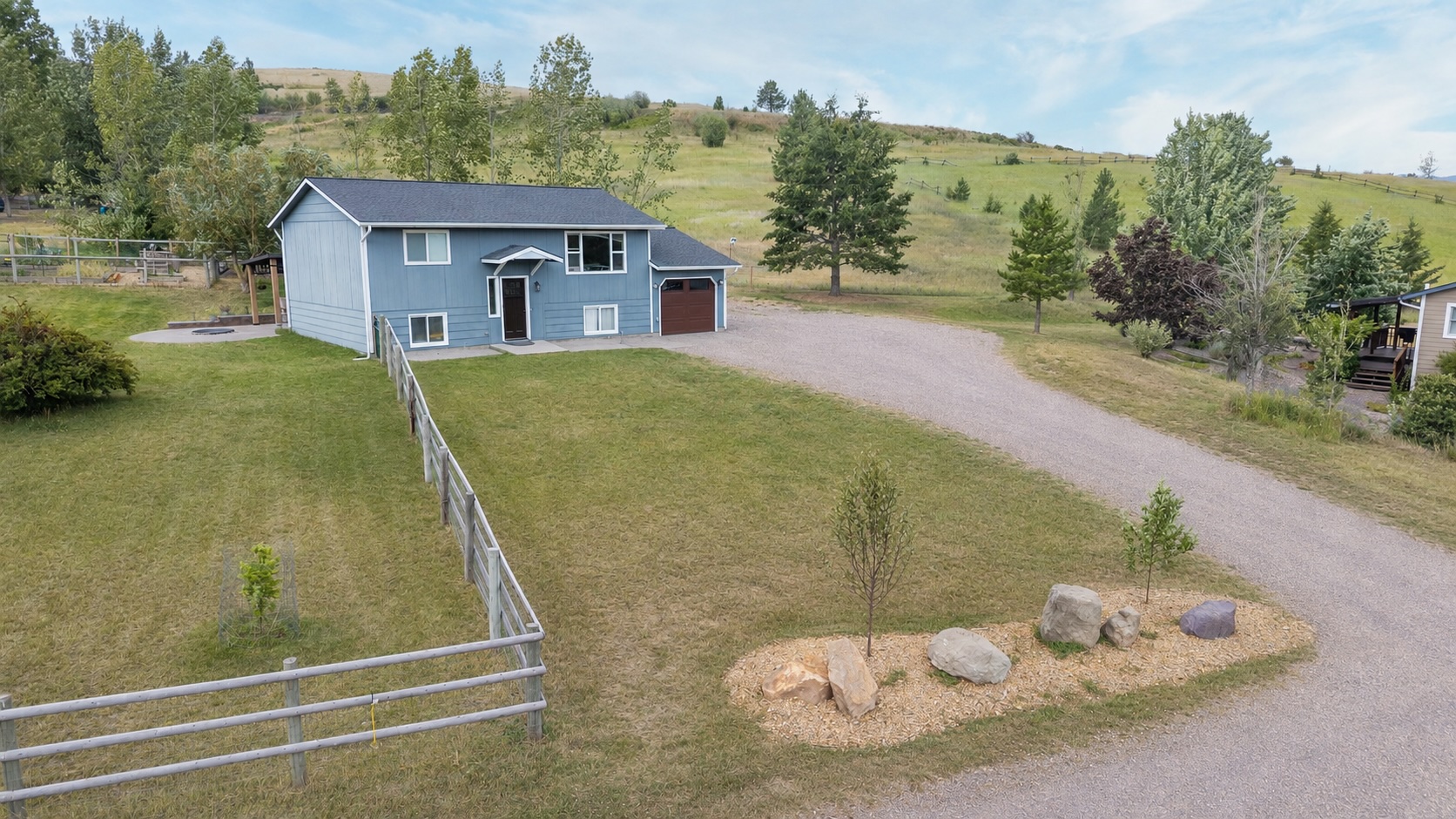 8253 Indreland Road Property Photo 1