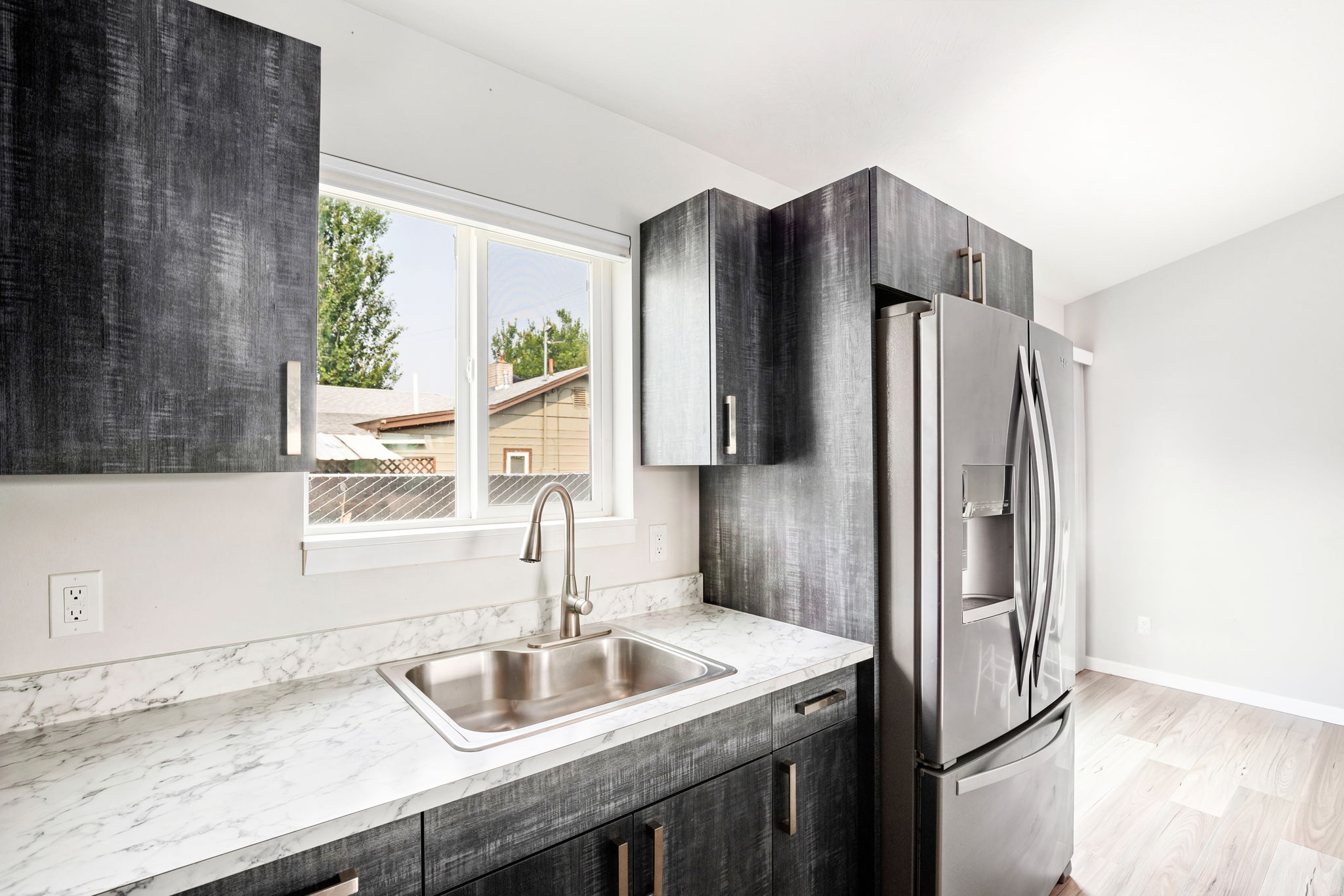 2216 Central Avenue W Property Photo 6