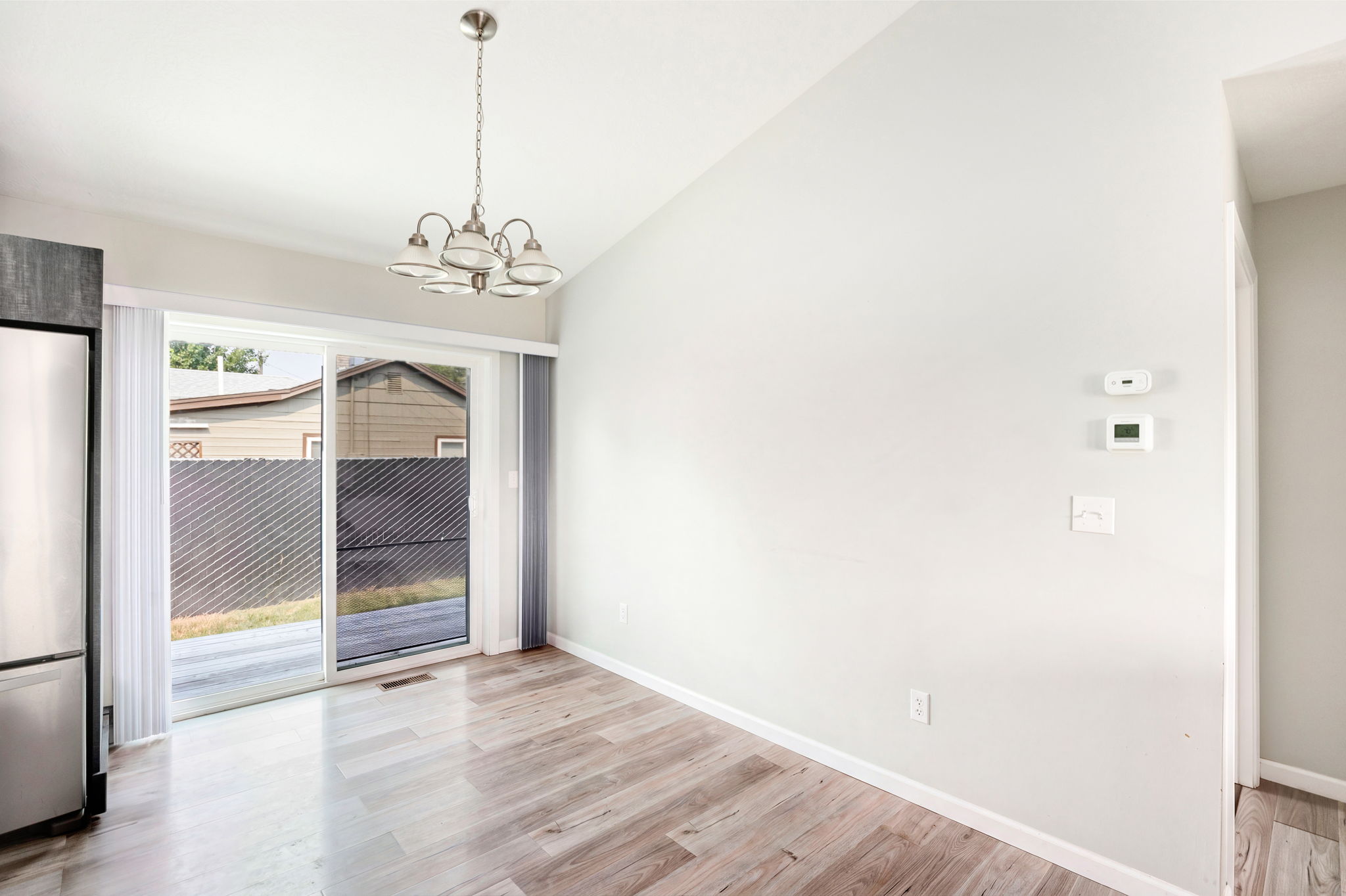 2216 Central Avenue W Property Photo 10