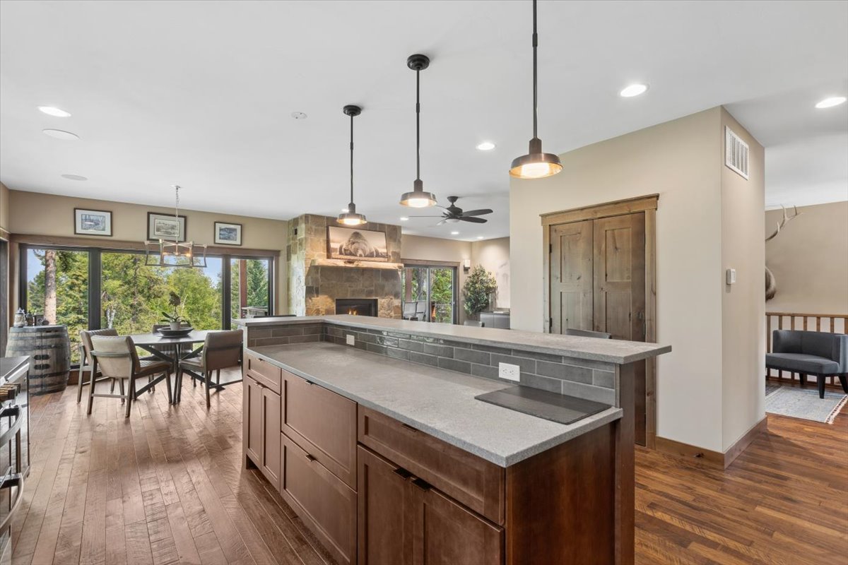 331 Haugen Heights Property Photo 15