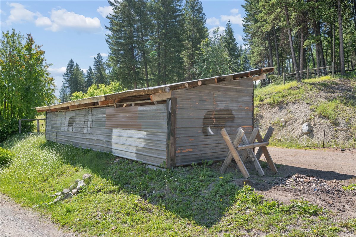 2092 Gut Creek Road Property Photo 3