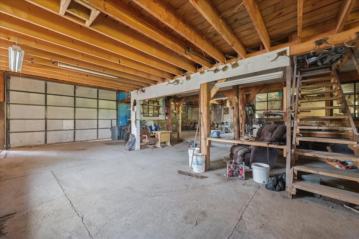 2092 Gut Creek Road Property Photo 9