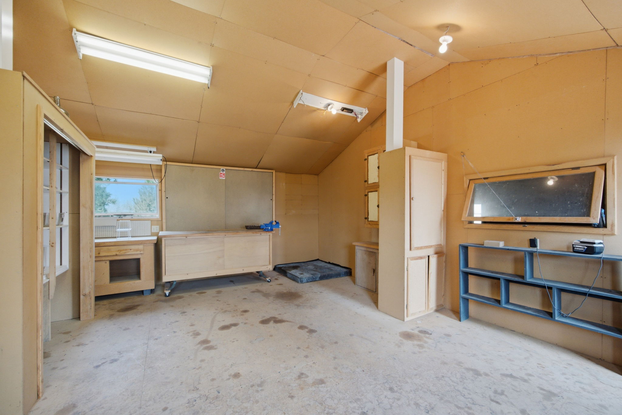 22194 Spike Lane Property Photo 54